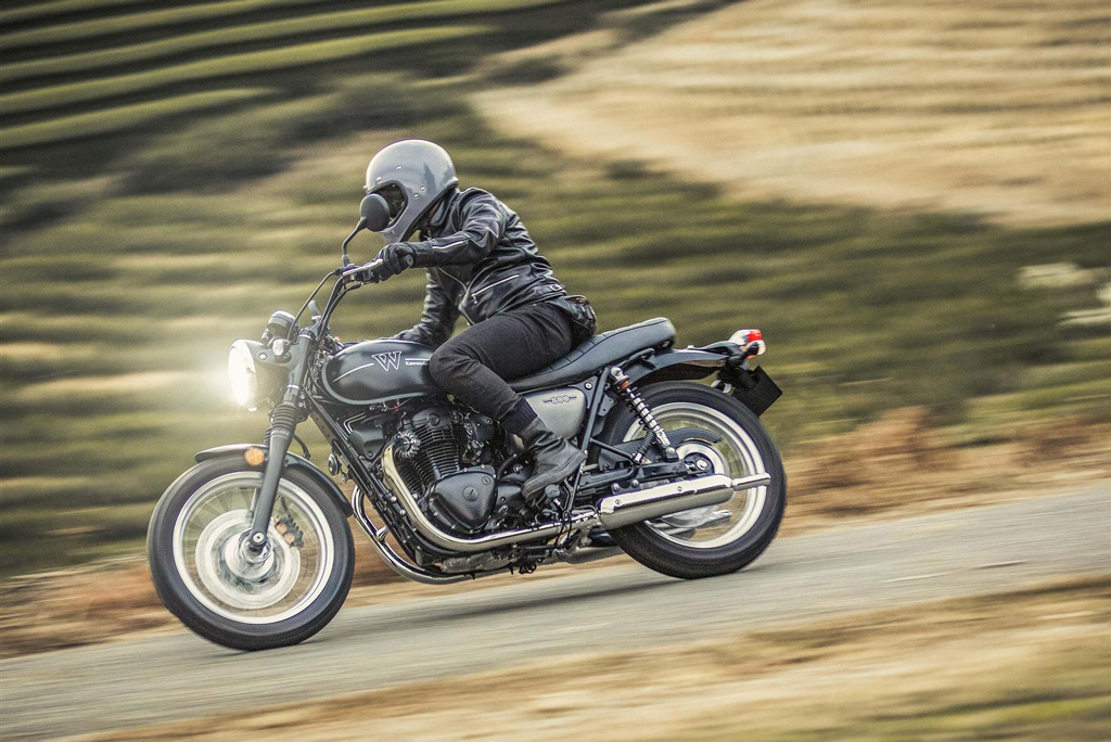 Kawasaki launches the W800 Street in India for Rs 7.99 lakh Kawasaki launches the W800 Street in India for Rs 7.99 lakh