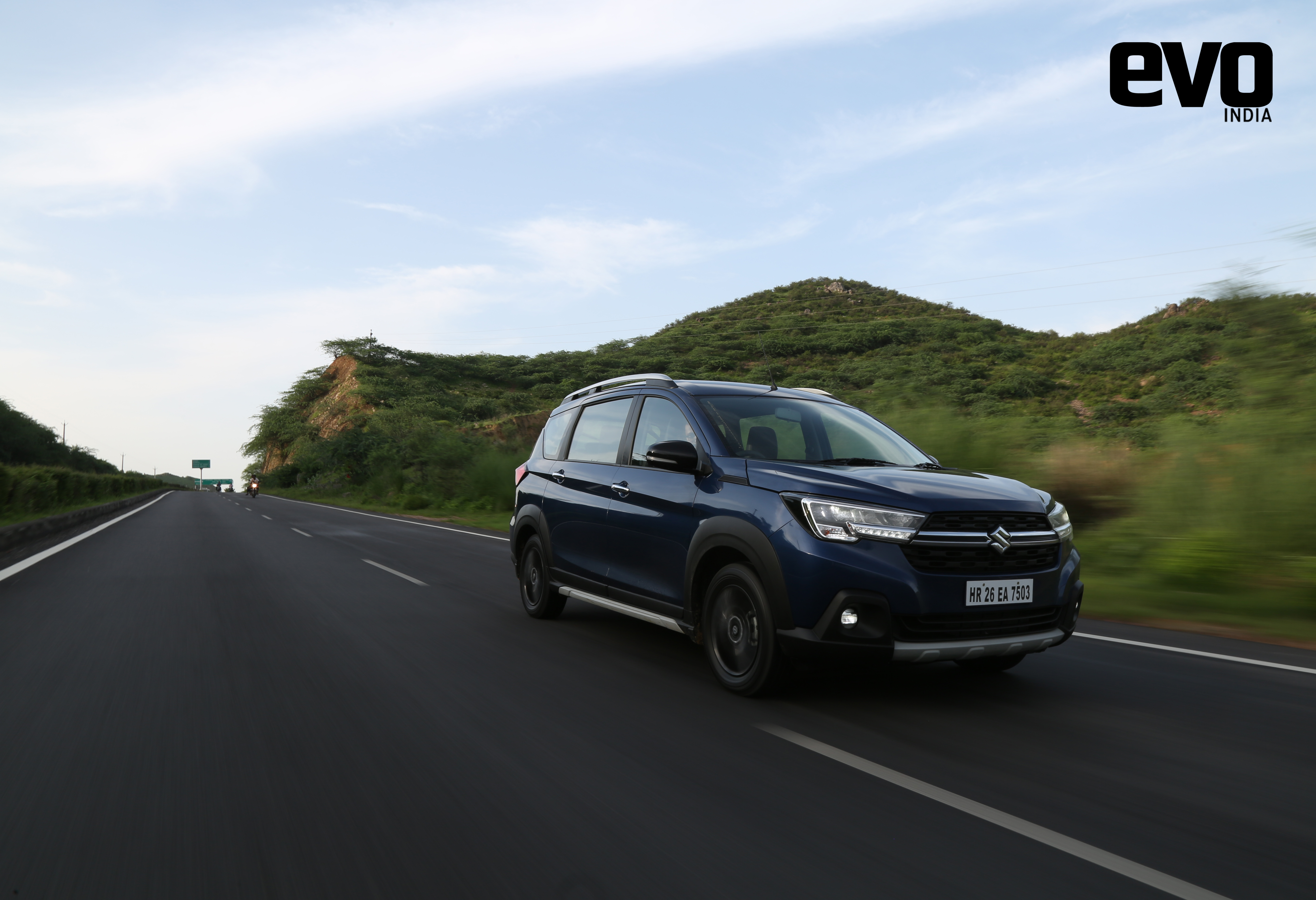 First Drive Review - Maruti Suzuki XL6 - How different is it from the Ertiga?