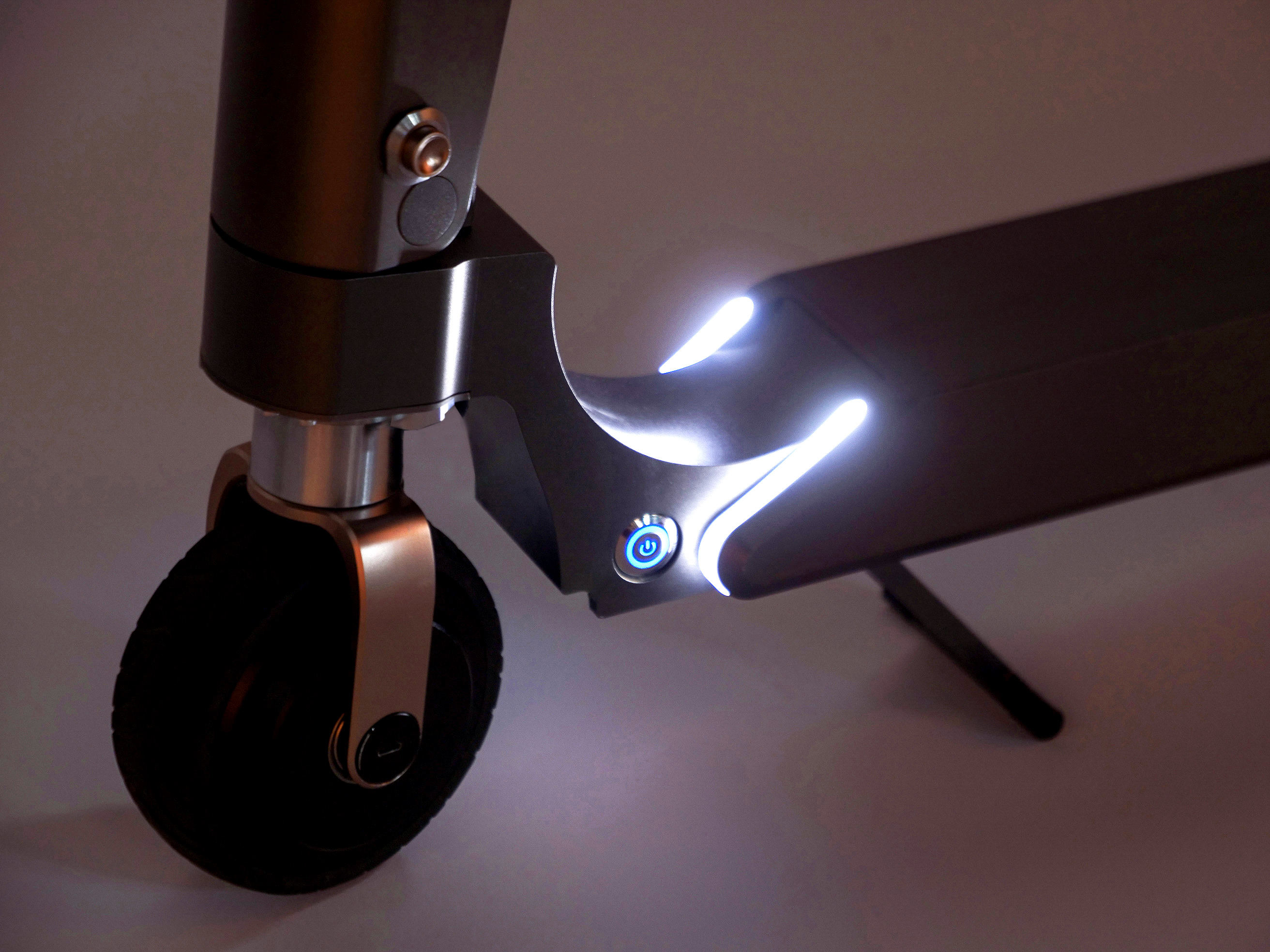 Future Hyundai group vehicles to sport integrated e-scooter Future Hyundai group vehicles to sport integrated e-scooter