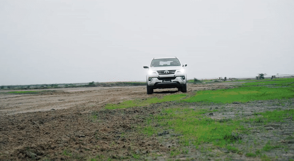 Blazing through the Rann of Kutch in the Toyota Fortuner Blazing through the Rann of Kutch in the Toyota Fortuner