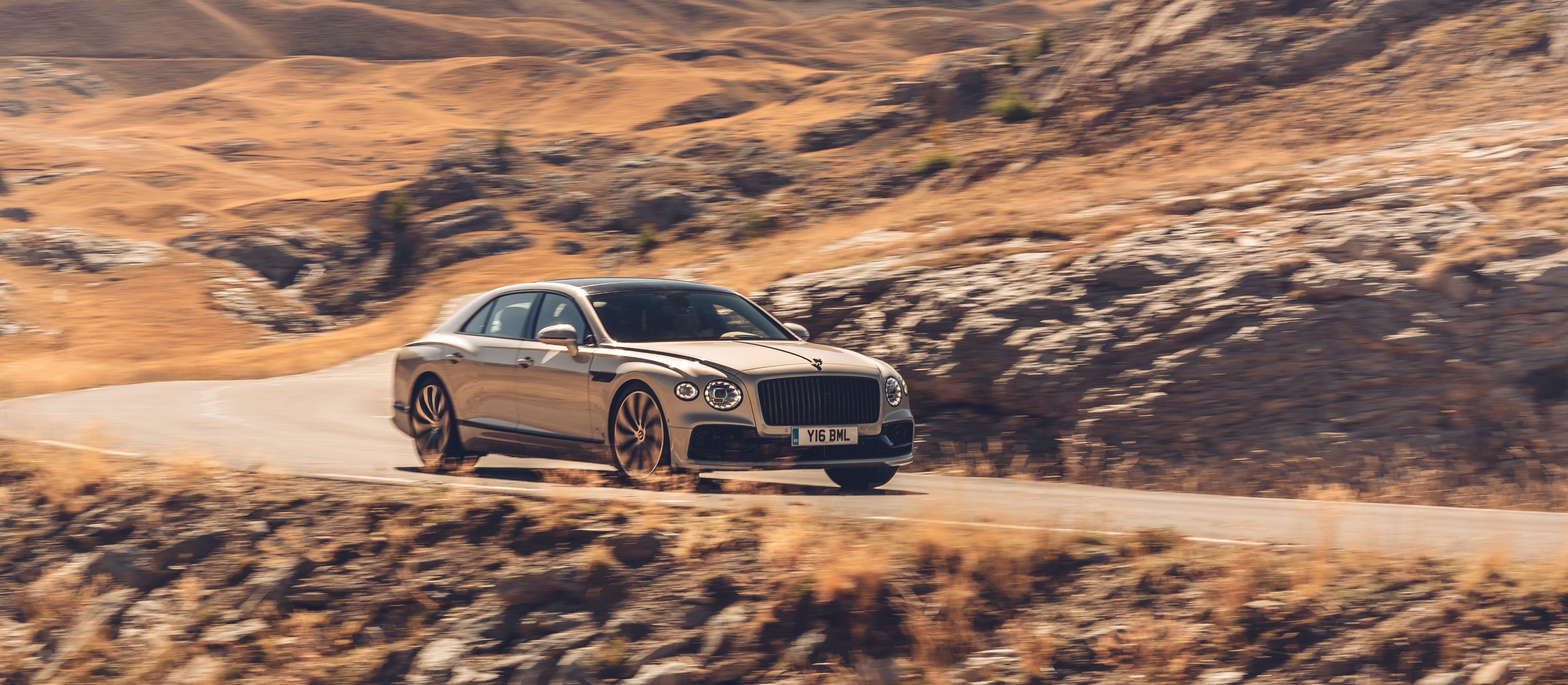 Bentley launches Blackline specification for the Flying Spur Bentley launches Blackline specification for the Flying Spur
