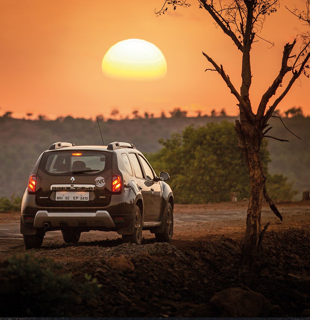 Renault Duster #WallpaperWednesday Renault Duster #WallpaperWednesday