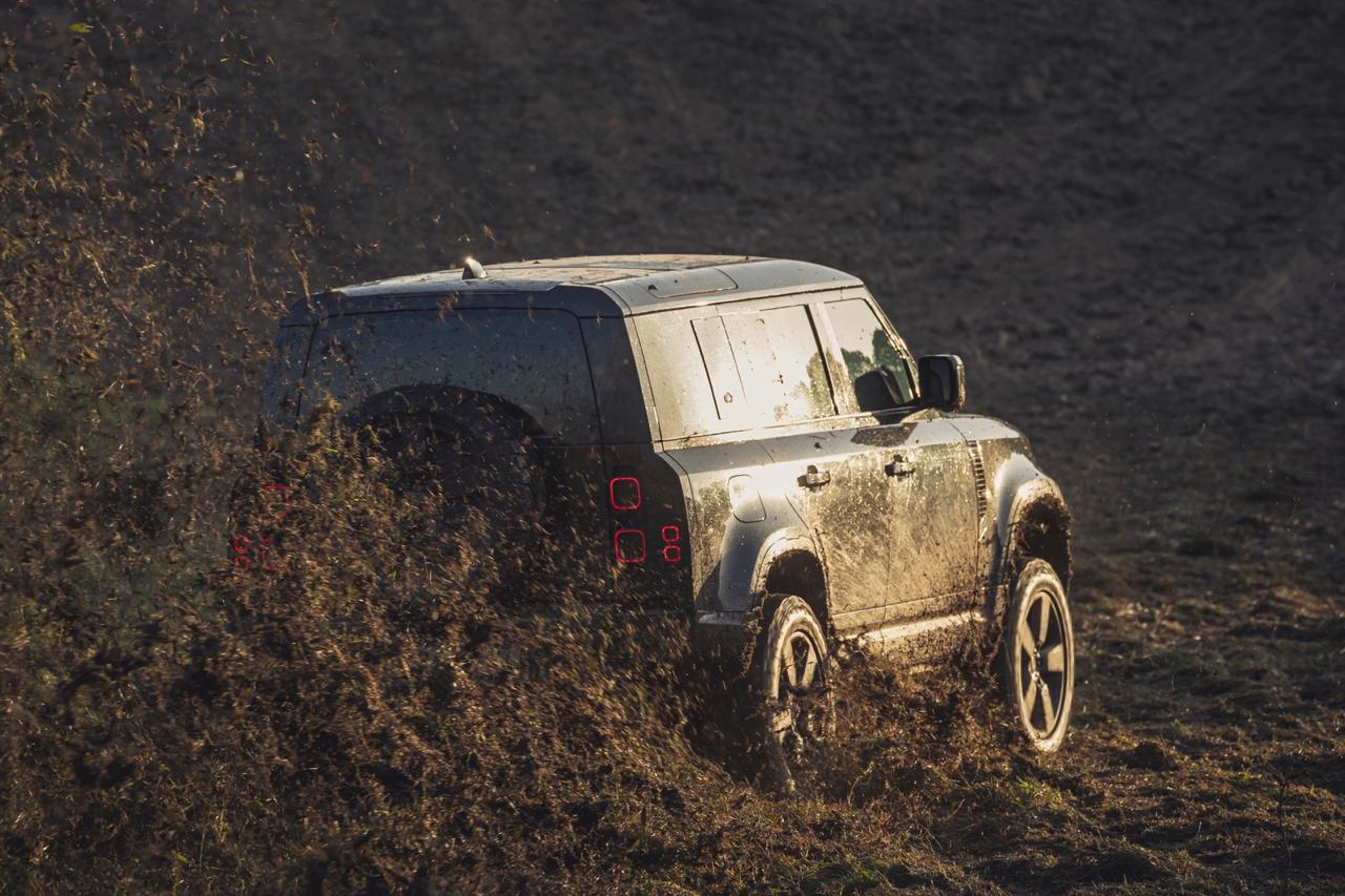 Move over Aston, 007 has a new set of wheels! Move over Aston, 007 has a new set of wheels!