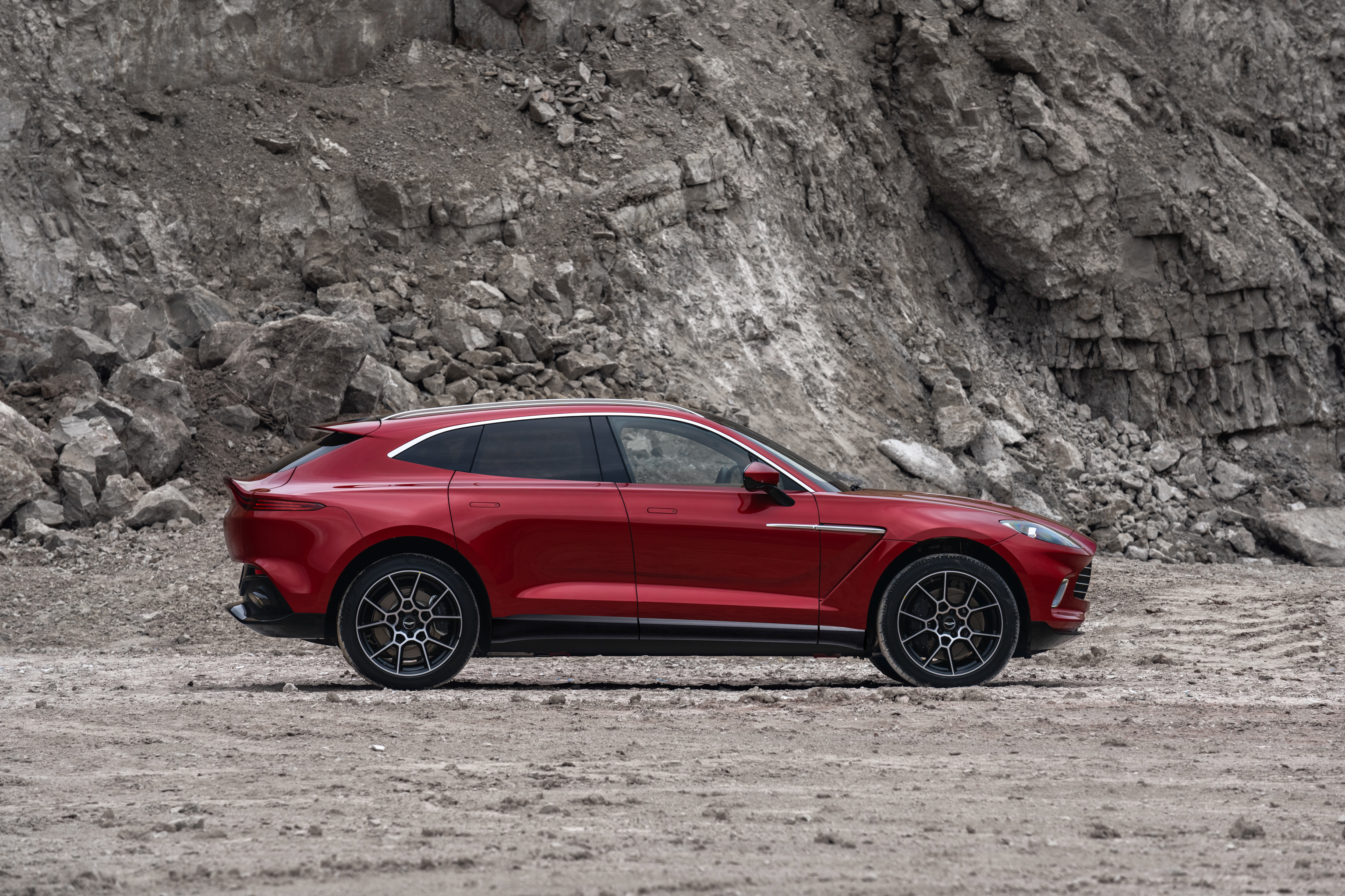 Aston Martin DBX revealed Aston Martin DBX revealed