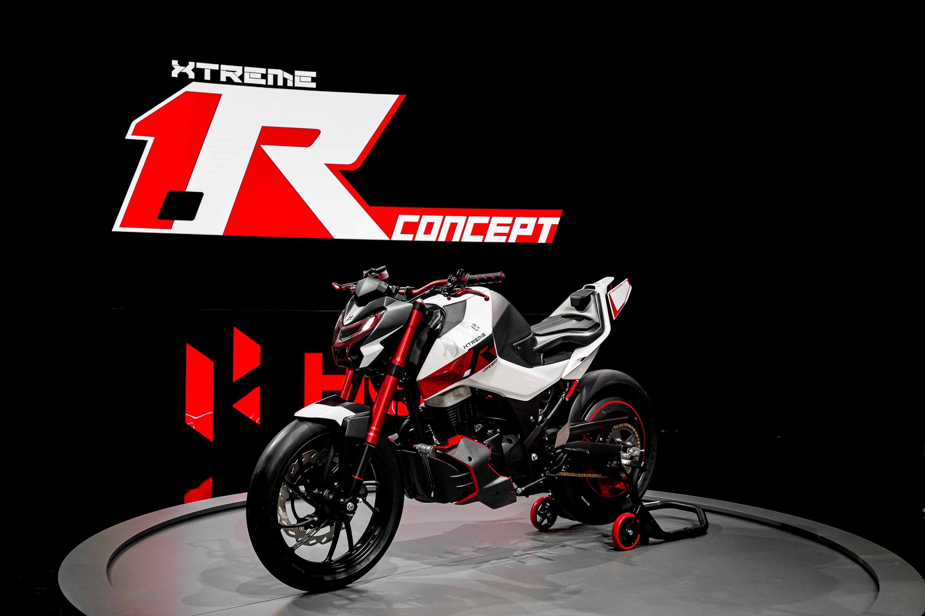 Hero showcases Xtreme 1.R concept at EICMA 2019 Hero showcases Xtreme 1.R concept at EICMA 2019