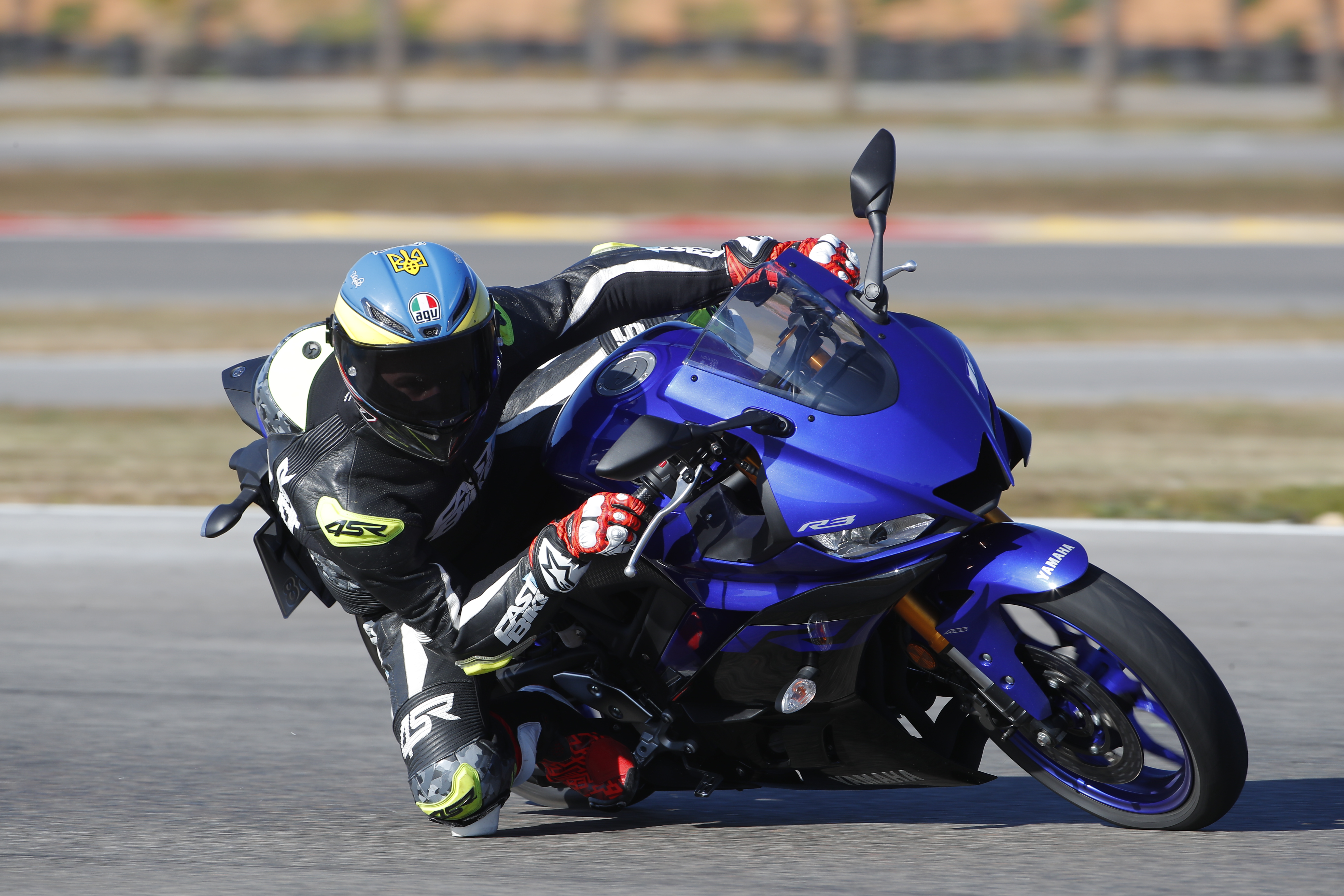 Is Yamaha launching the next-gen YZF-R3 on December 19? Is Yamaha launching the next-gen YZF-R3 on December 19?