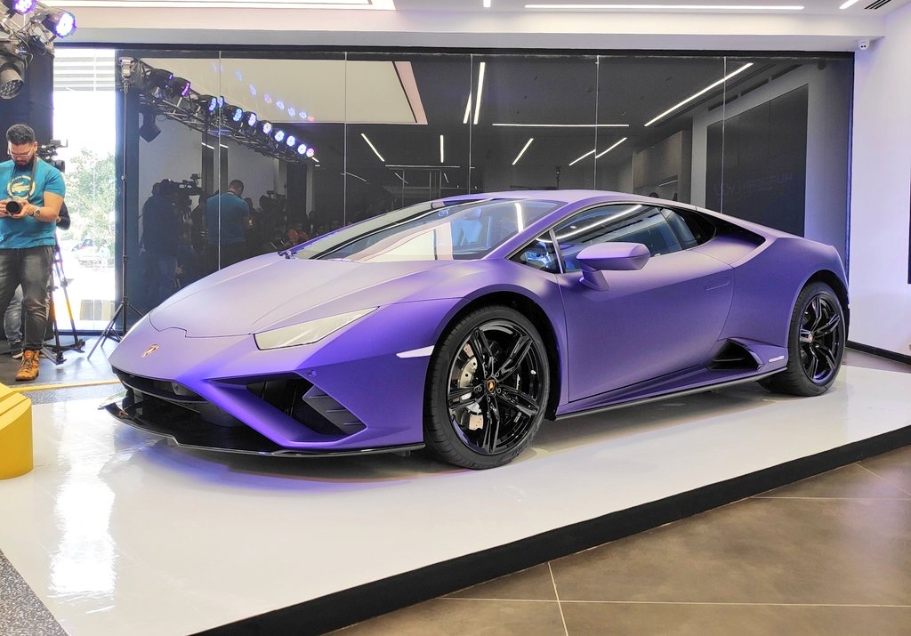 Lamborghini launches rear-wheel drive Huracan Evo for Rs 3.22 crore