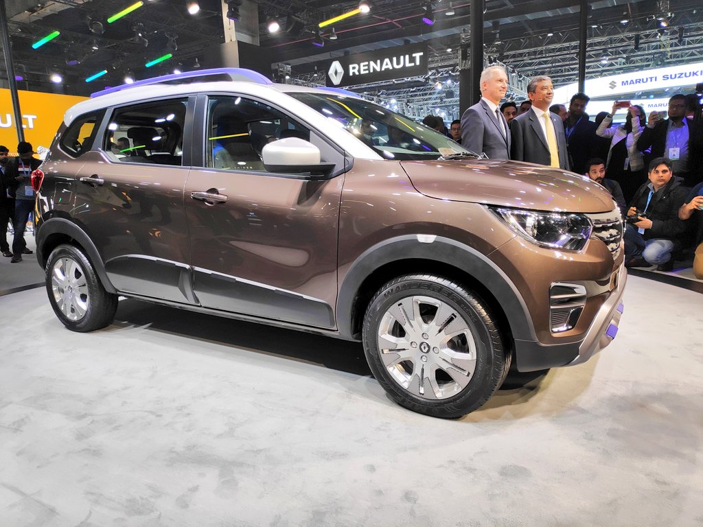 Auto Expo 2020: Renault unveils Triber AMT Auto Expo 2020: Renault unveils Triber AMT