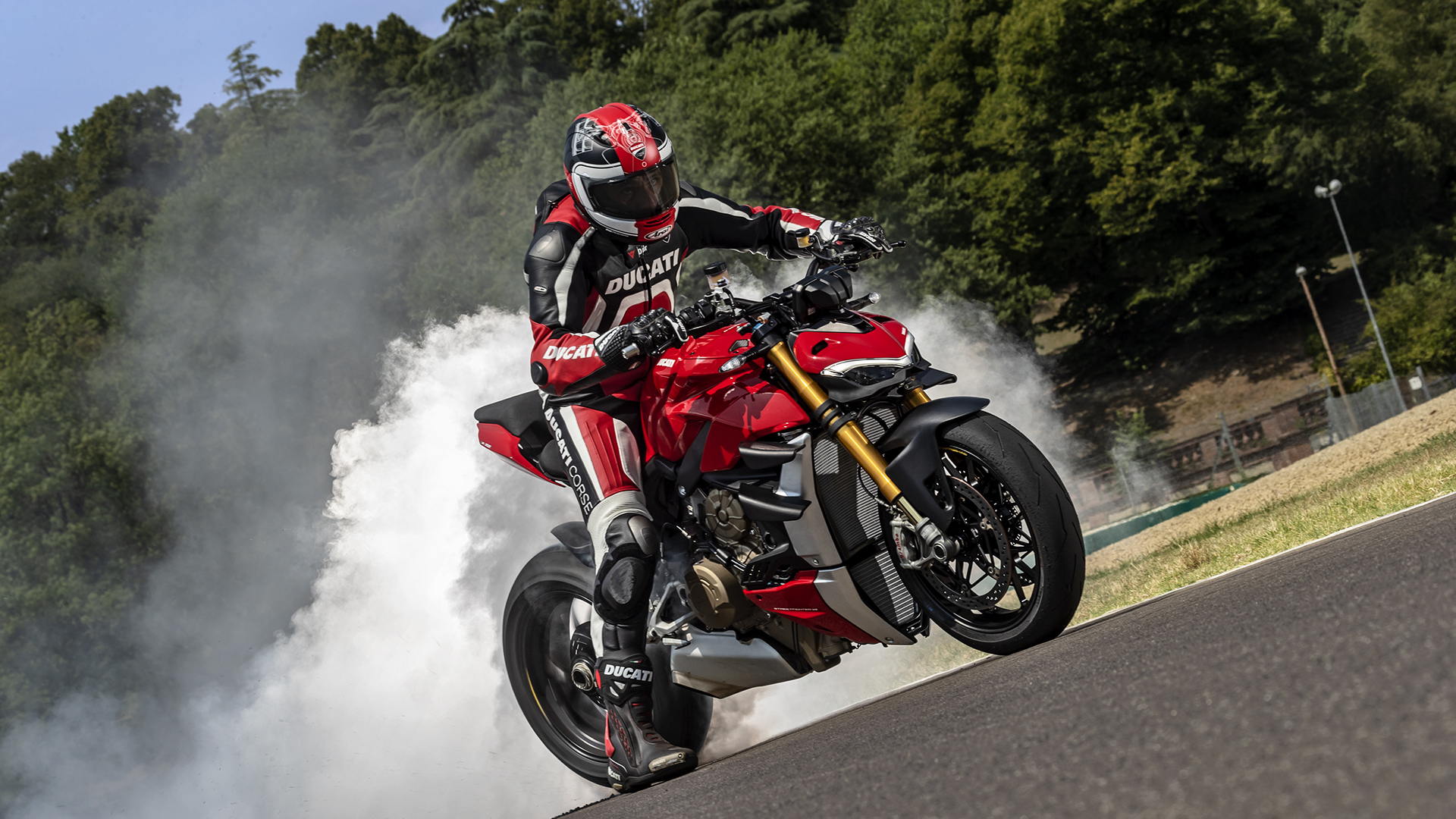 All you want to know about Ducati Streetfighter V4 All you want to know about Ducati Streetfighter V4