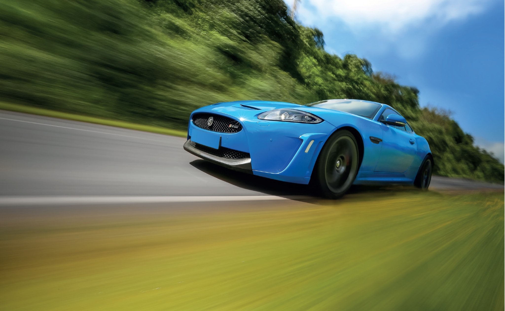 Supercharged Jaguar XKR-S is a tyre smoking demon. 300kmph club, part 4 Supercharged Jaguar XKR-S is a tyre smoking demon. 300kmph club, part 4