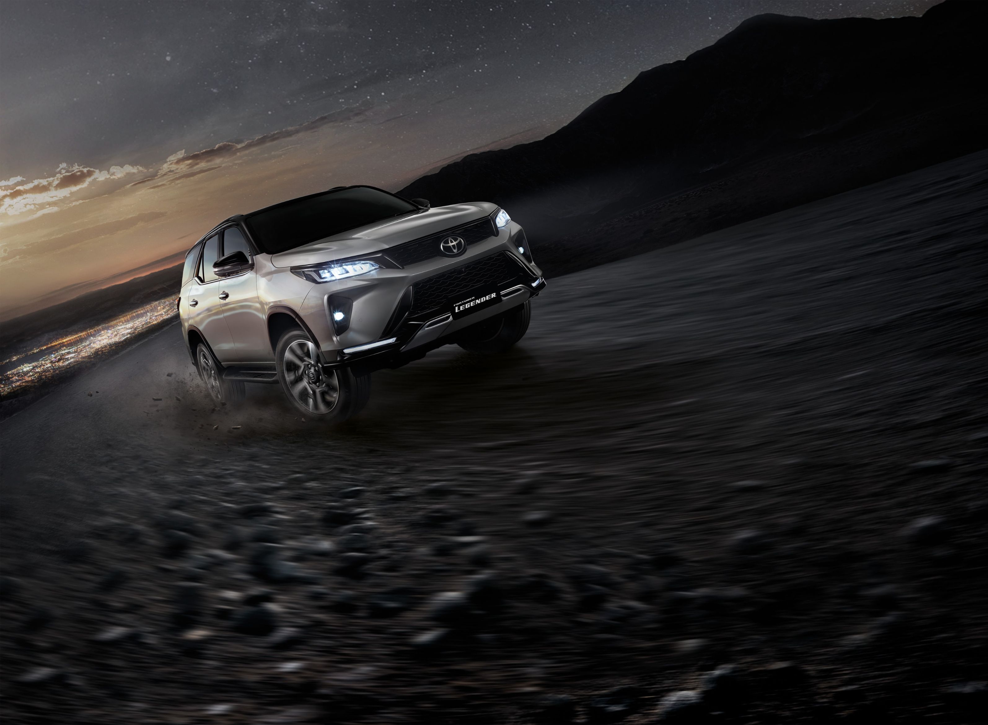 Toyota takes the wraps off facelifted Fortuner