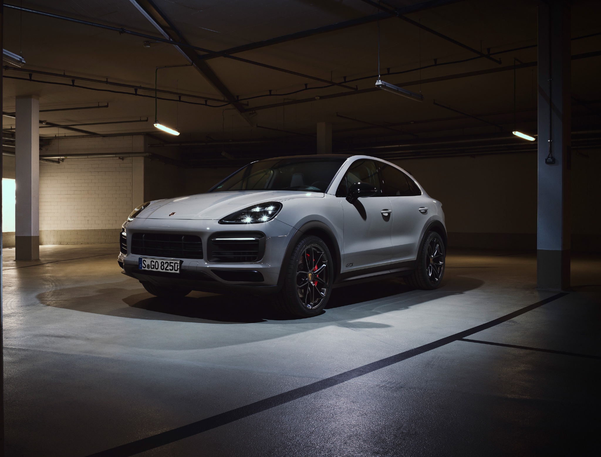 Porsche unveils new Cayenne GTS and Cayenne GTS Coupe Porsche unveils new Cayenne GTS and Cayenne GTS Coupe