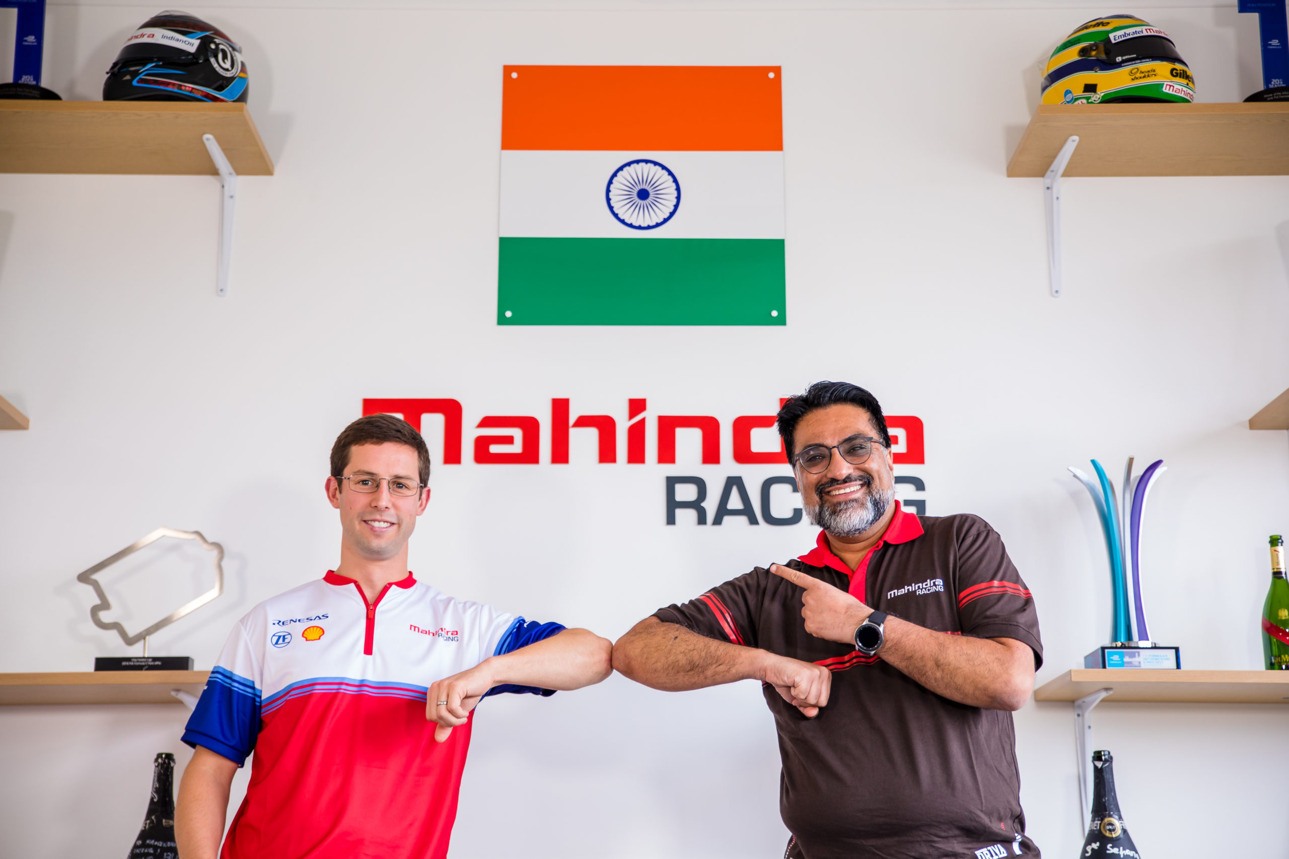 Alexander Sims joins Mahindra Racing for the 2020/2021 Formula E season Alexander Sims joins Mahindra Racing for the 2020/2021 Formula E season