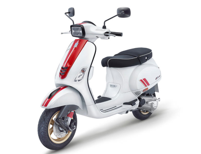 Vespa Racing Sixties launched at Rs 1.20 lakh Vespa Racing Sixties launched at Rs 1.20 lakh
