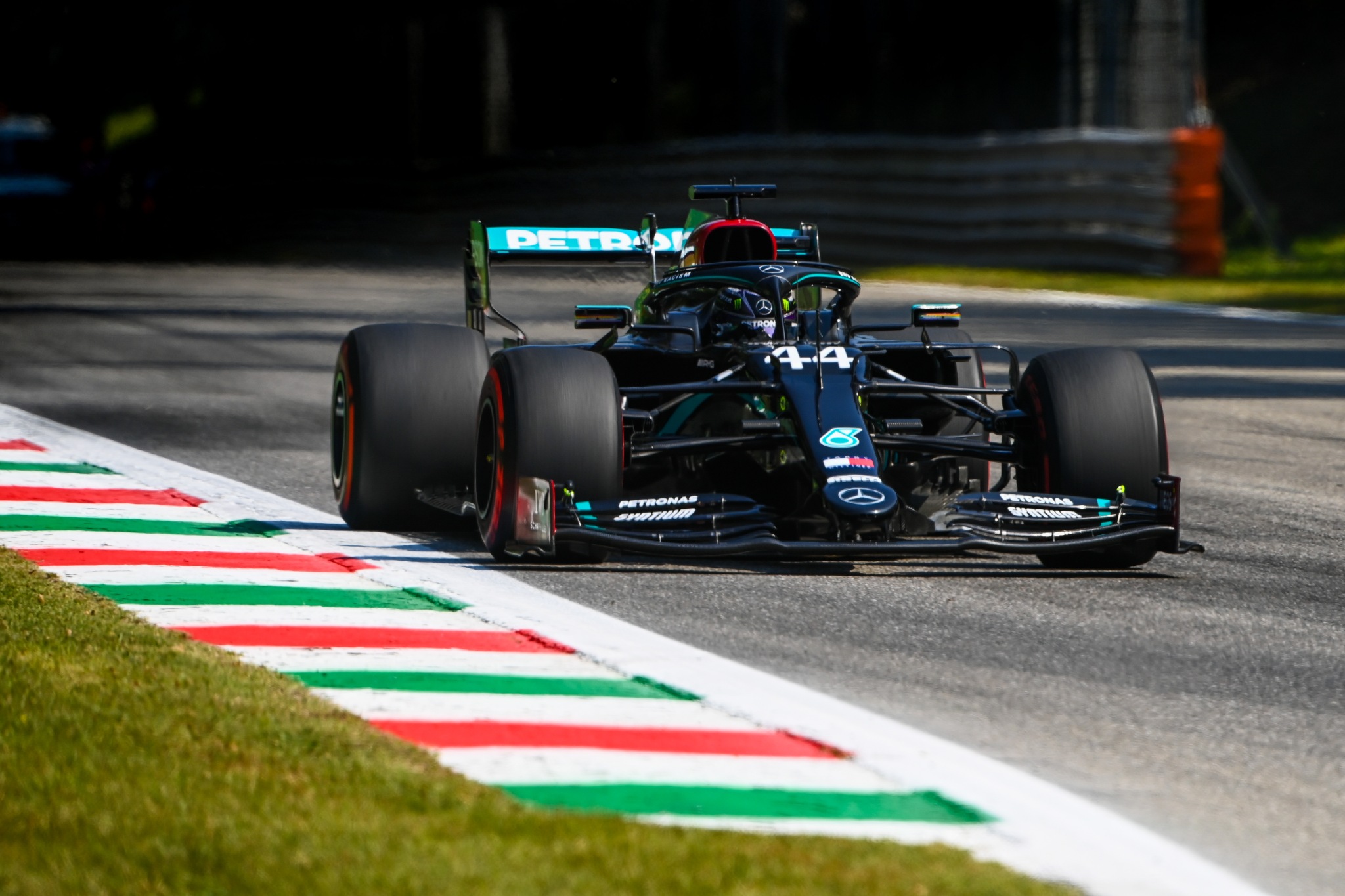 F1 teams face fresh challenges at new circuits F1 teams face fresh challenges at new circuits