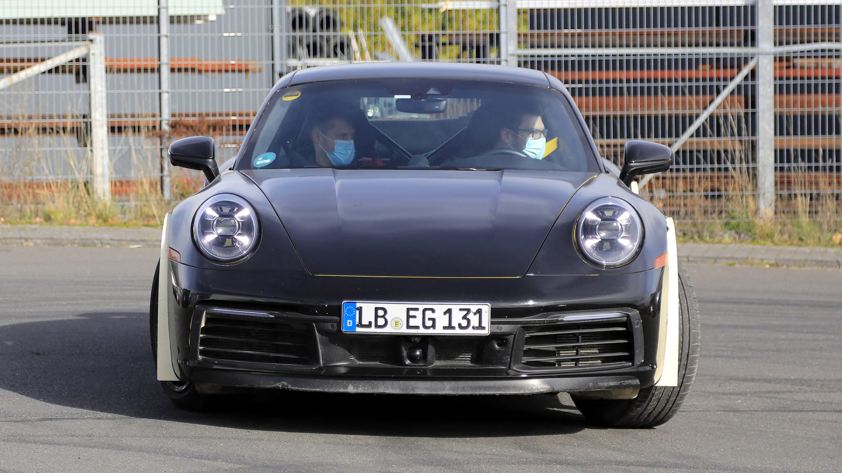 Possible Porsche 911 Safari spotted testing Possible Porsche 911 Safari spotted testing