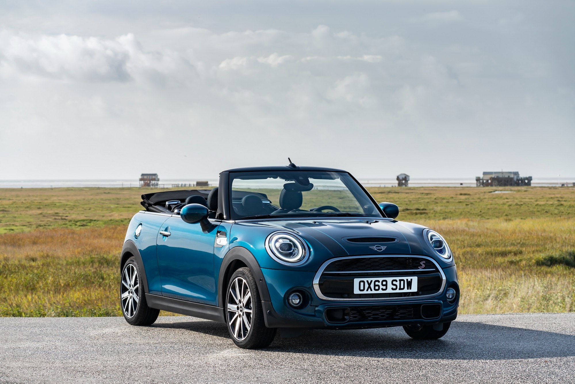 Mini Convertible Sidewalk Edition launched in India at Rs 44.90 lakh Mini Convertible Sidewalk Edition launched in India at Rs 44.90 lakh