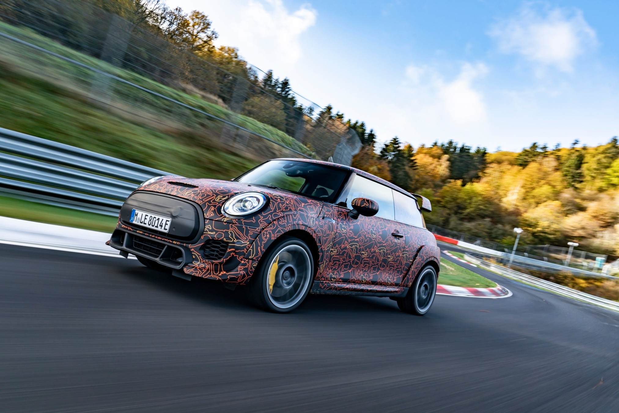Mini Electric JCW GP hot-hatch? Yes, please! Mini Electric JCW GP hot-hatch? Yes, please!