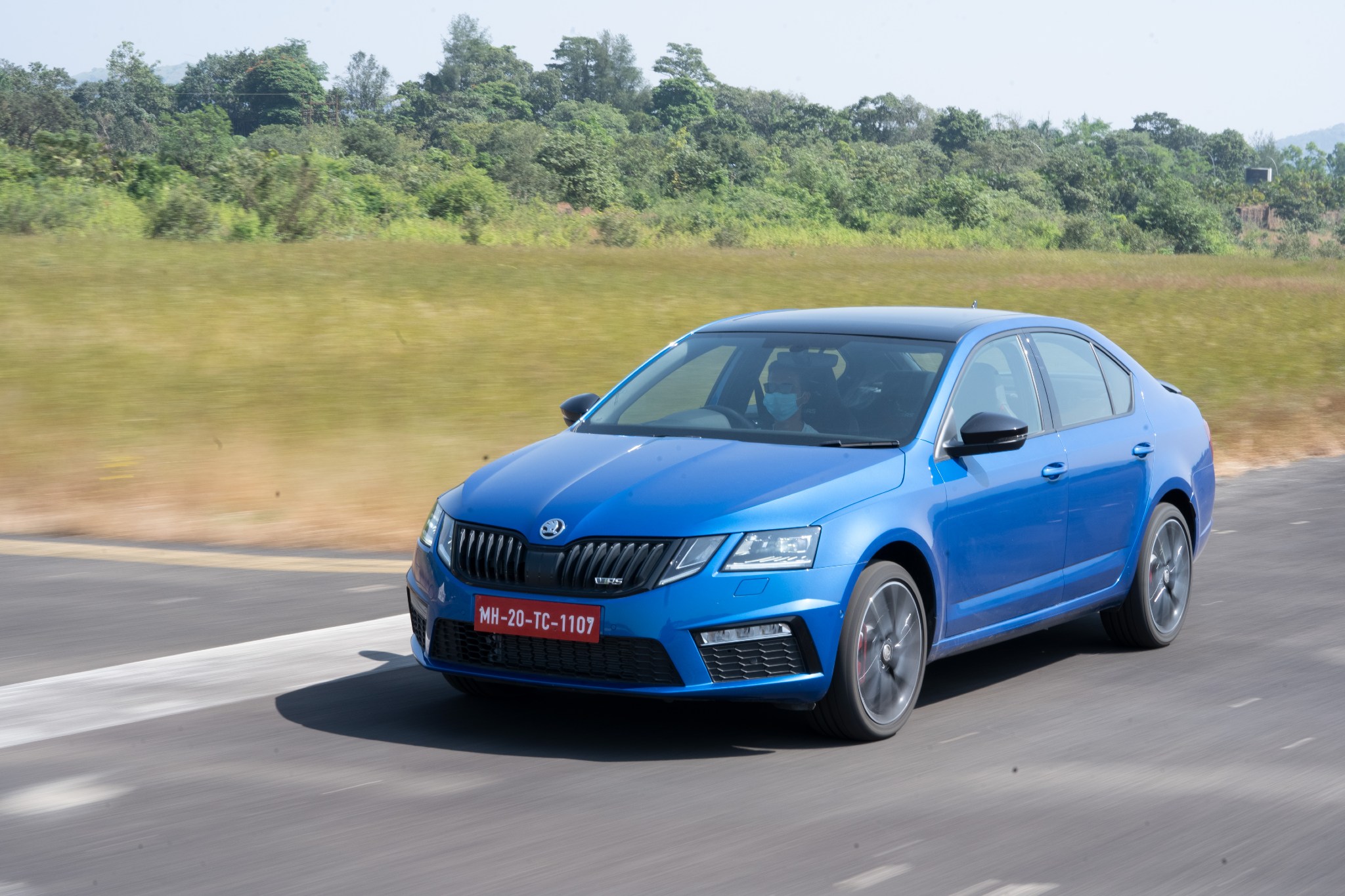 Skoda Octavia RS 245 | Blasting down an airstrip Skoda Octavia RS 245 | Blasting down an airstrip