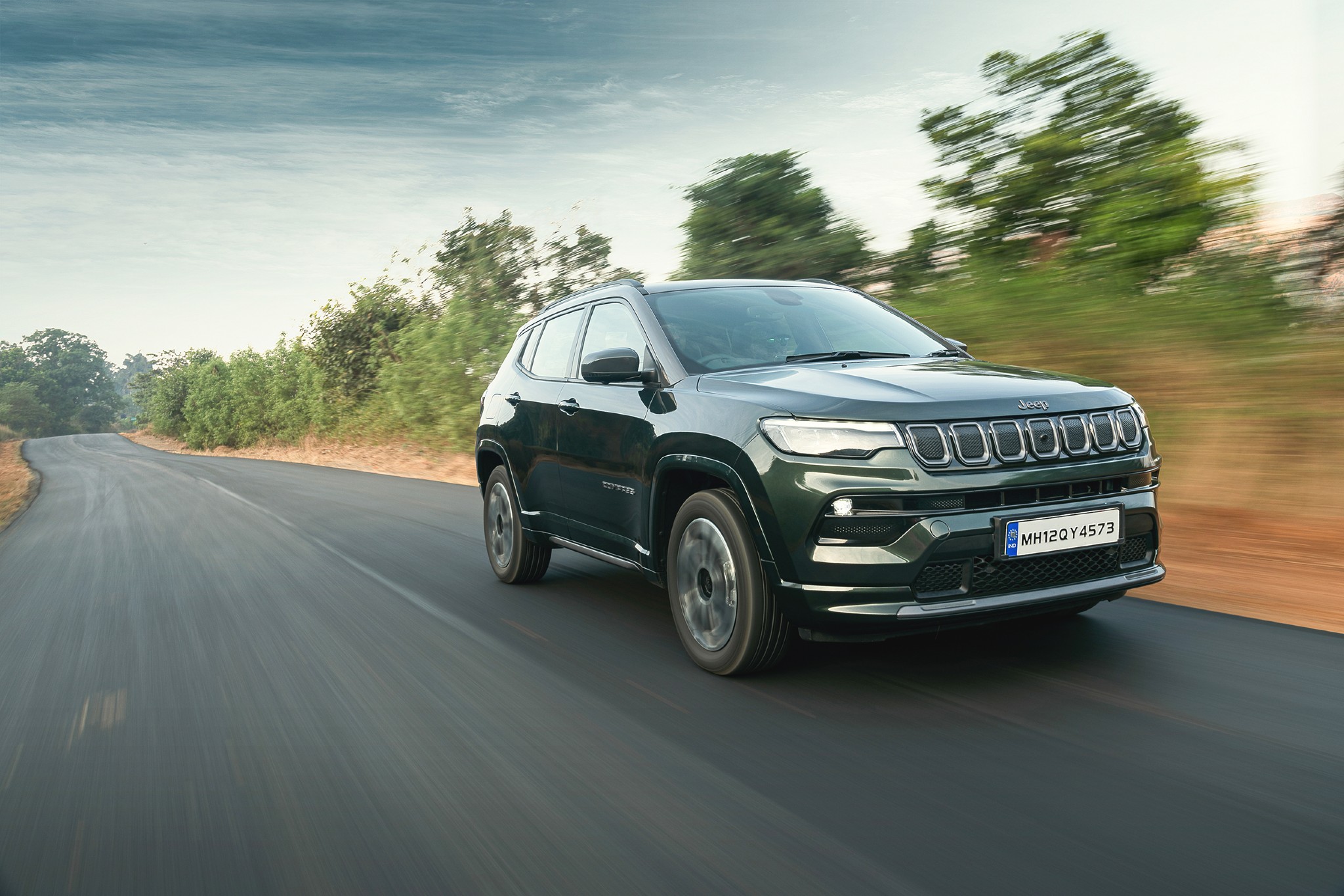 Jeep takes the covers off the Compass facelift Jeep takes the covers off the Compass facelift