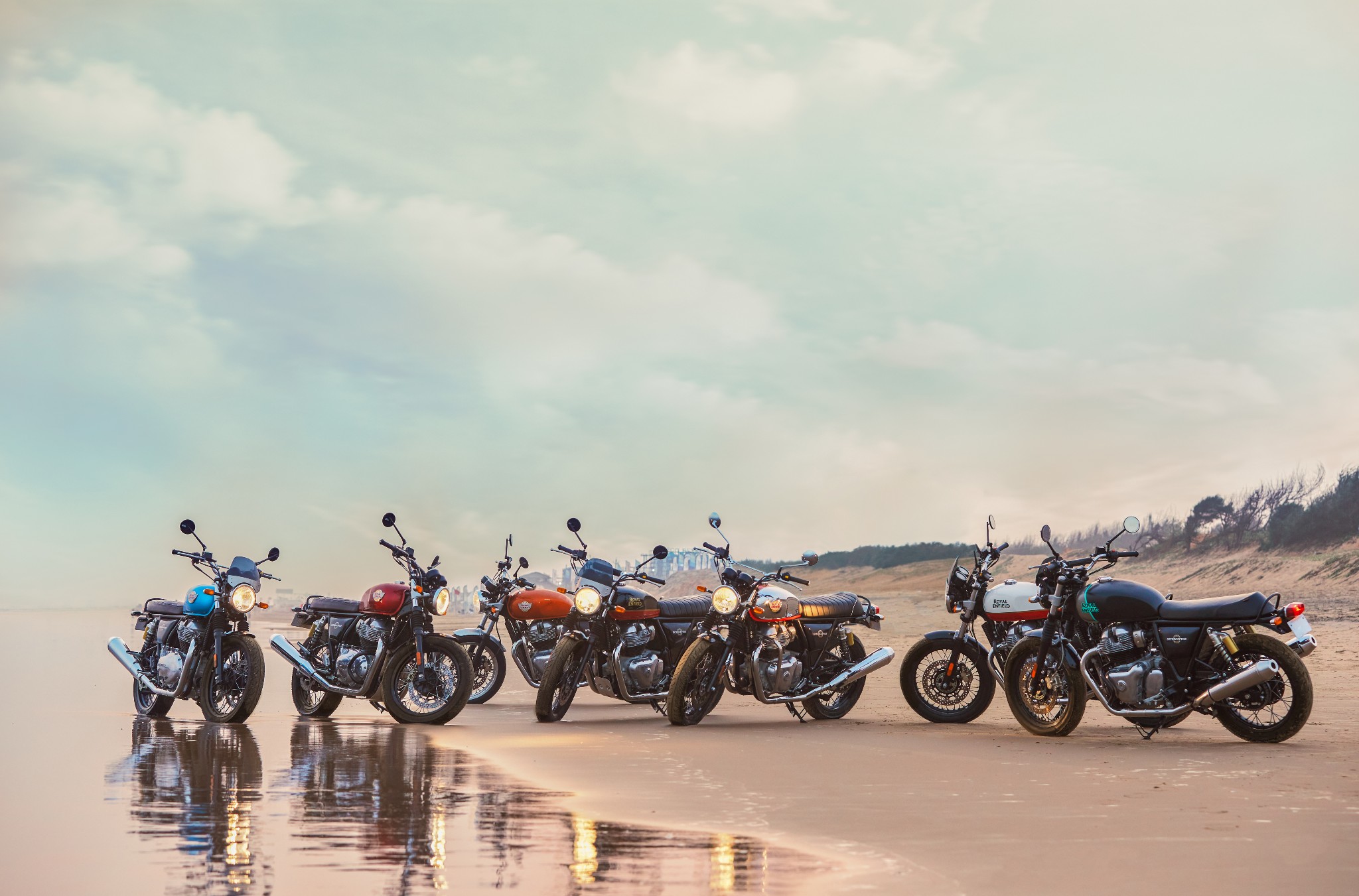 2021 Royal Enfield Interceptor 650 and Continental GT 650 launched with new colour schemes