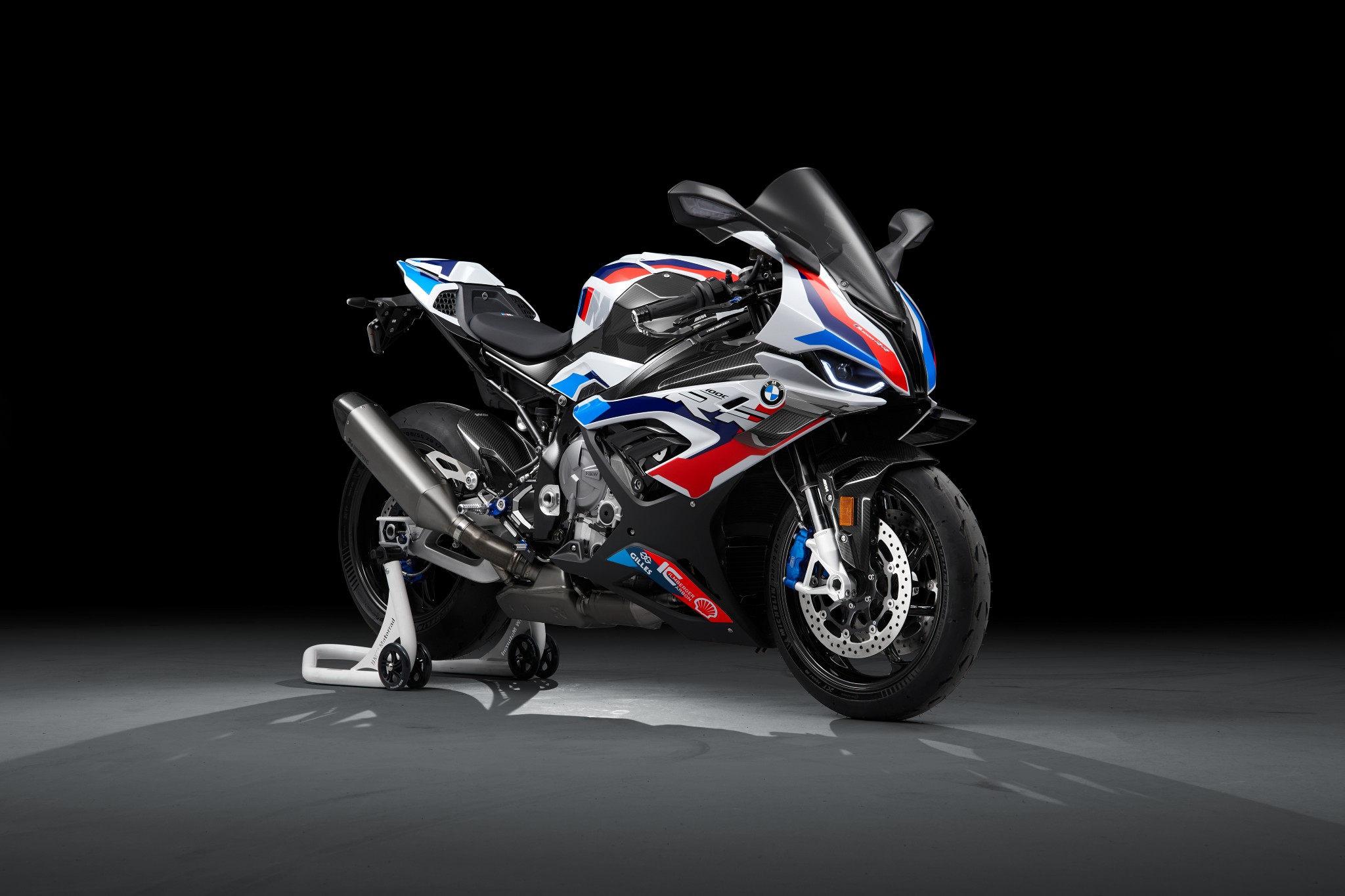 BMW M 1000 RR launched at Rs 42 lakh BMW M 1000 RR launched at Rs 42 lakh