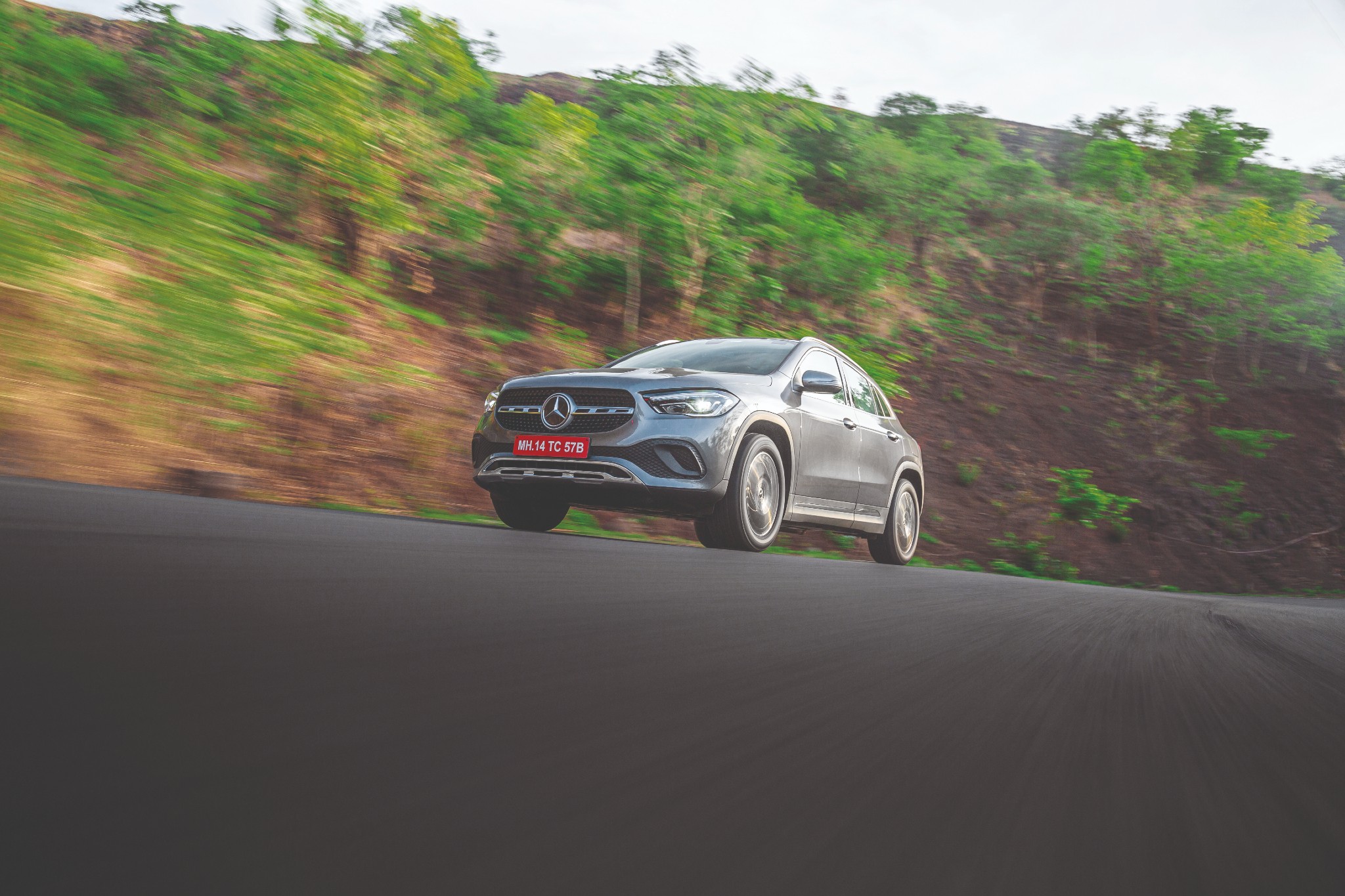 Mercedes-Benz GLA compact SUV launched for Rs 42.1 lakh Mercedes-Benz GLA compact SUV launched for Rs 42.1 lakh