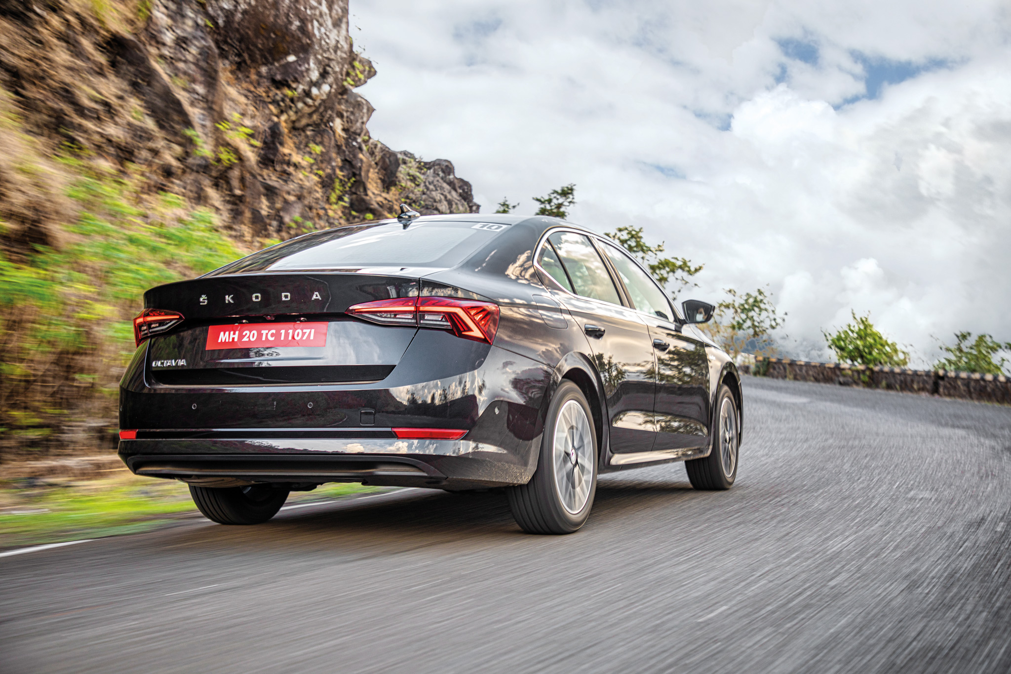 Fourth-gen Skoda Octavia launched in India at Rs 26 lakh Fourth-gen Skoda Octavia launched in India at Rs 26 lakh