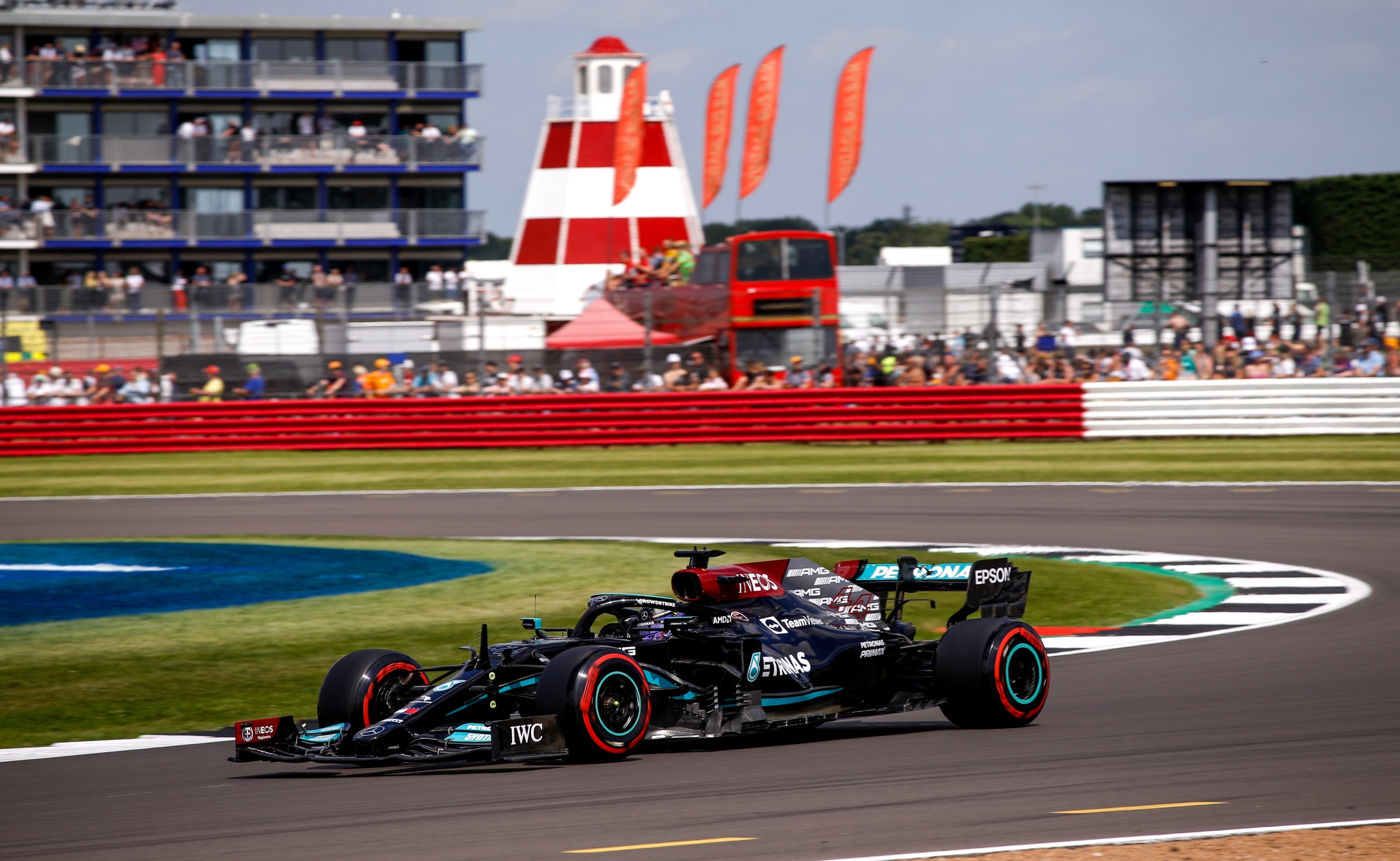Hamilton edges to pole in qualifying for F1 Sprint at the British GP Hamilton edges to pole in qualifying for F1 Sprint at the British GP