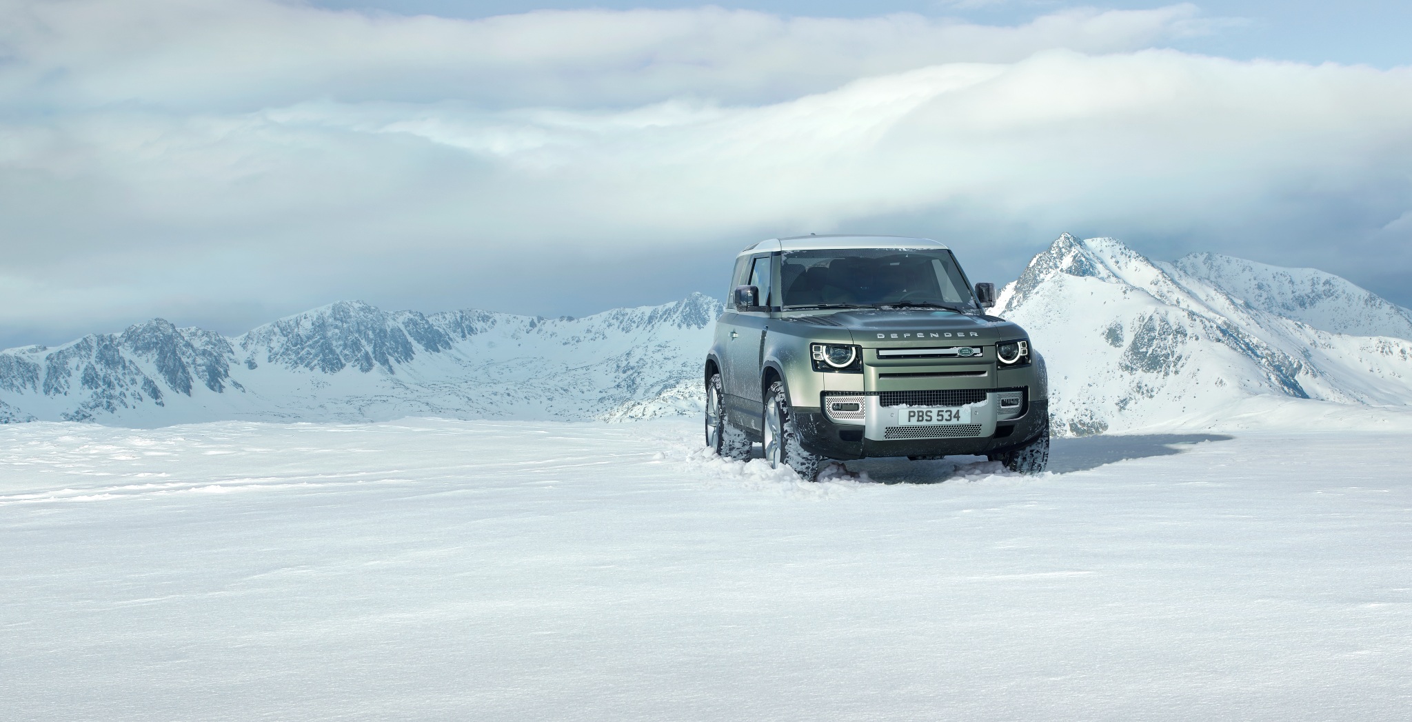 Land Rover Defender 90 makes India debut, priced at Rs 76.57 lakh Land Rover Defender 90 makes India debut, priced at Rs 76.57 lakh