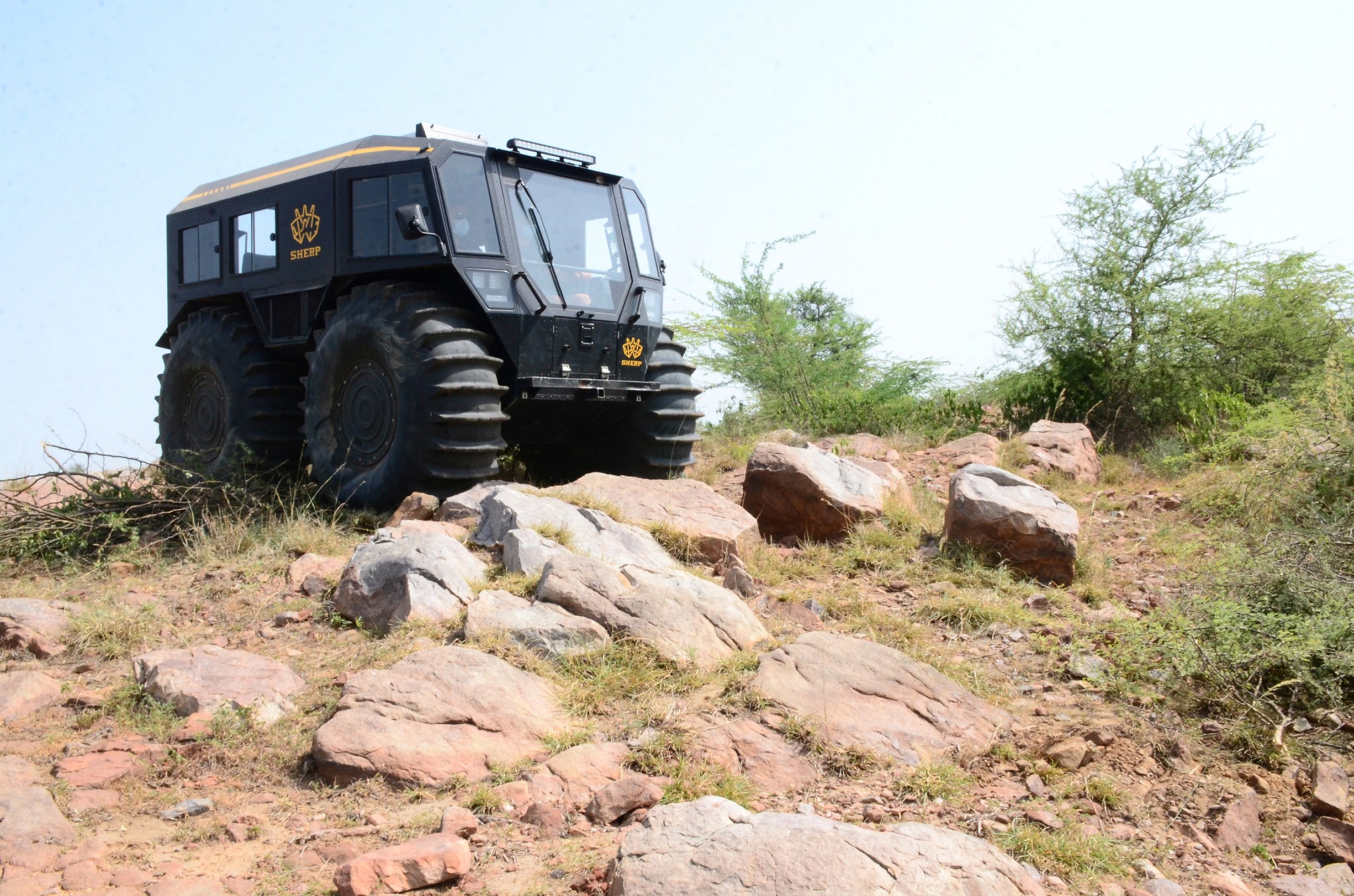Sherp N 1200 driven, ultimate Off-Roader that swims Sherp N 1200 driven, ultimate Off-Roader that swims
