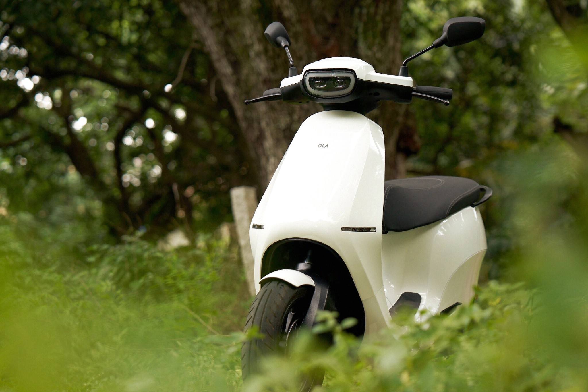 Ola S1 Electric Scooter launched in India, prices starting just under Rs 1 lakh! Ola S1 Electric Scooter launched in India, prices starting just under Rs 1 lakh!