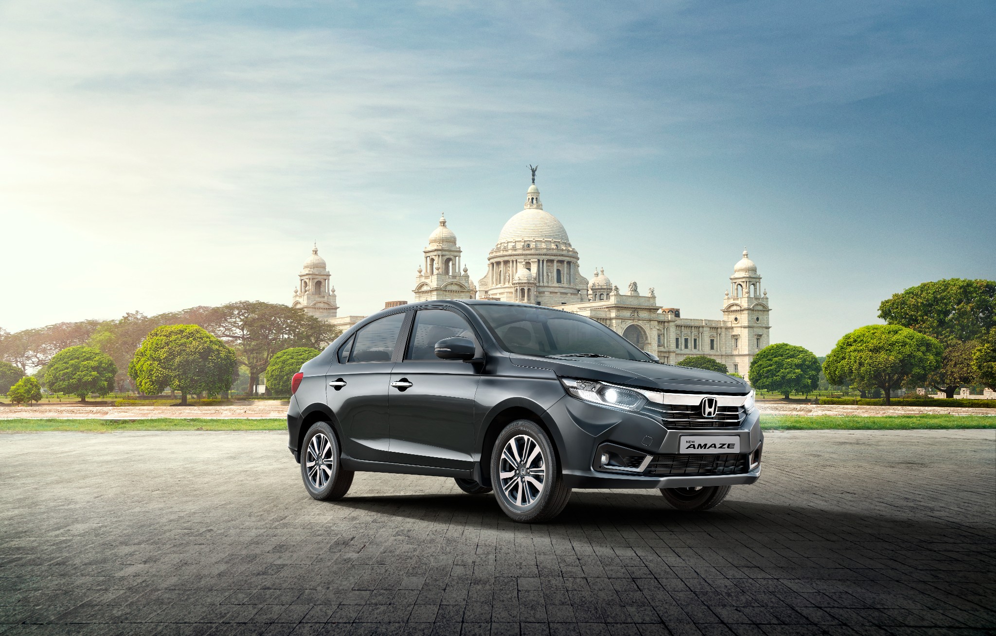 Honda Amaze facelift launched, prices start at Rs 6.32 lakh Honda Amaze facelift launched, prices start at Rs 6.32 lakh