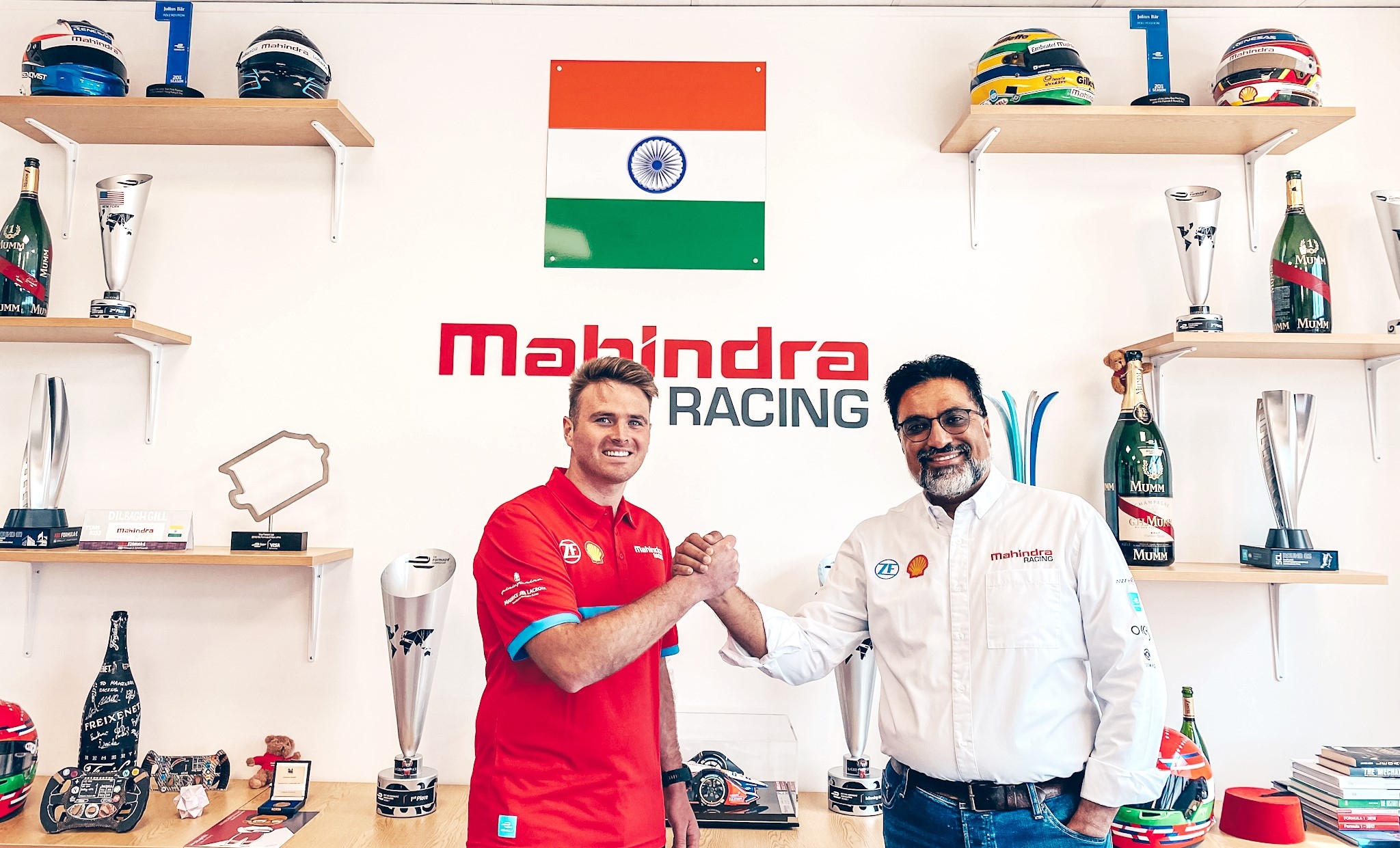A day with Mahindra Racing on the 2022 Formula E season