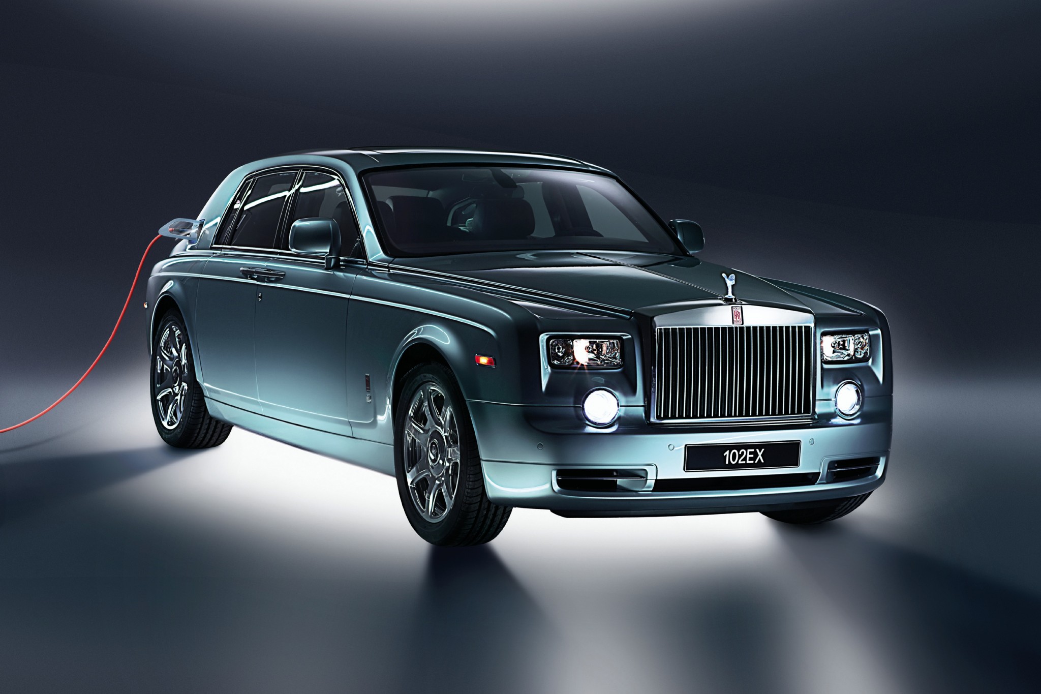 Rolls-Royce confirms launch of a super-luxury electric car