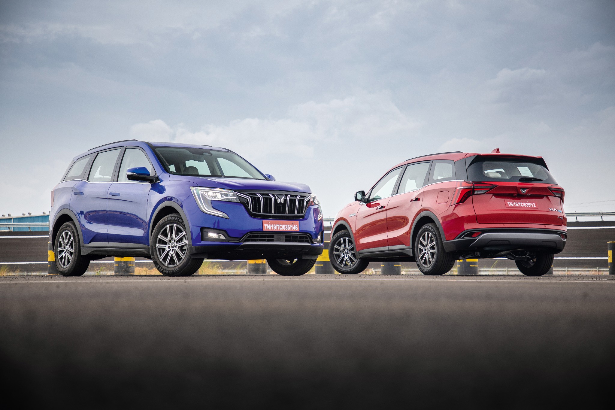 Mahindra XUV700: Full model lineup prices revealed, bookings to open on October 7