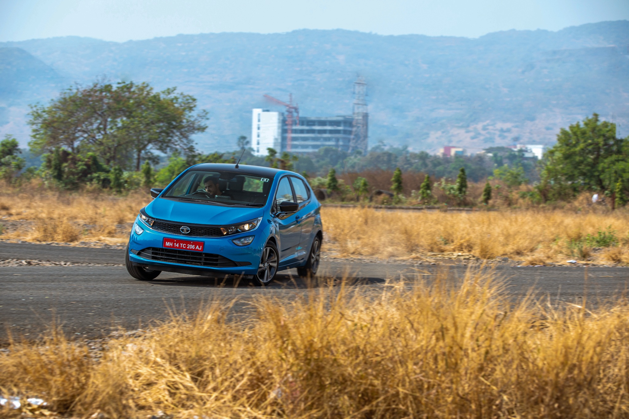Tata Altroz completes 1 lakh sales in India, becomes the second highest selling premium hatchback Tata Altroz completes 1 lakh sales in India, becomes the second highest selling premium hatchback