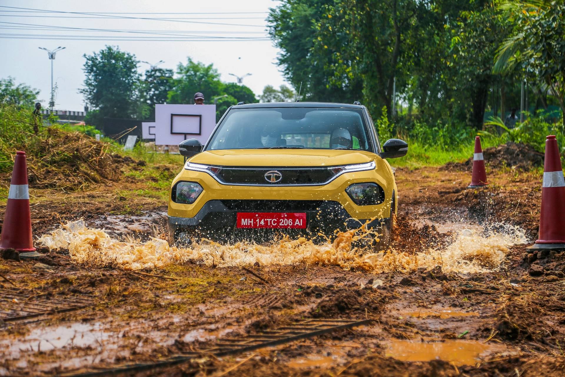 Tata Punch vs rivals: sub-compact SUV specs, features and price comparison Tata Punch vs rivals: sub-compact SUV specs, features and price comparison