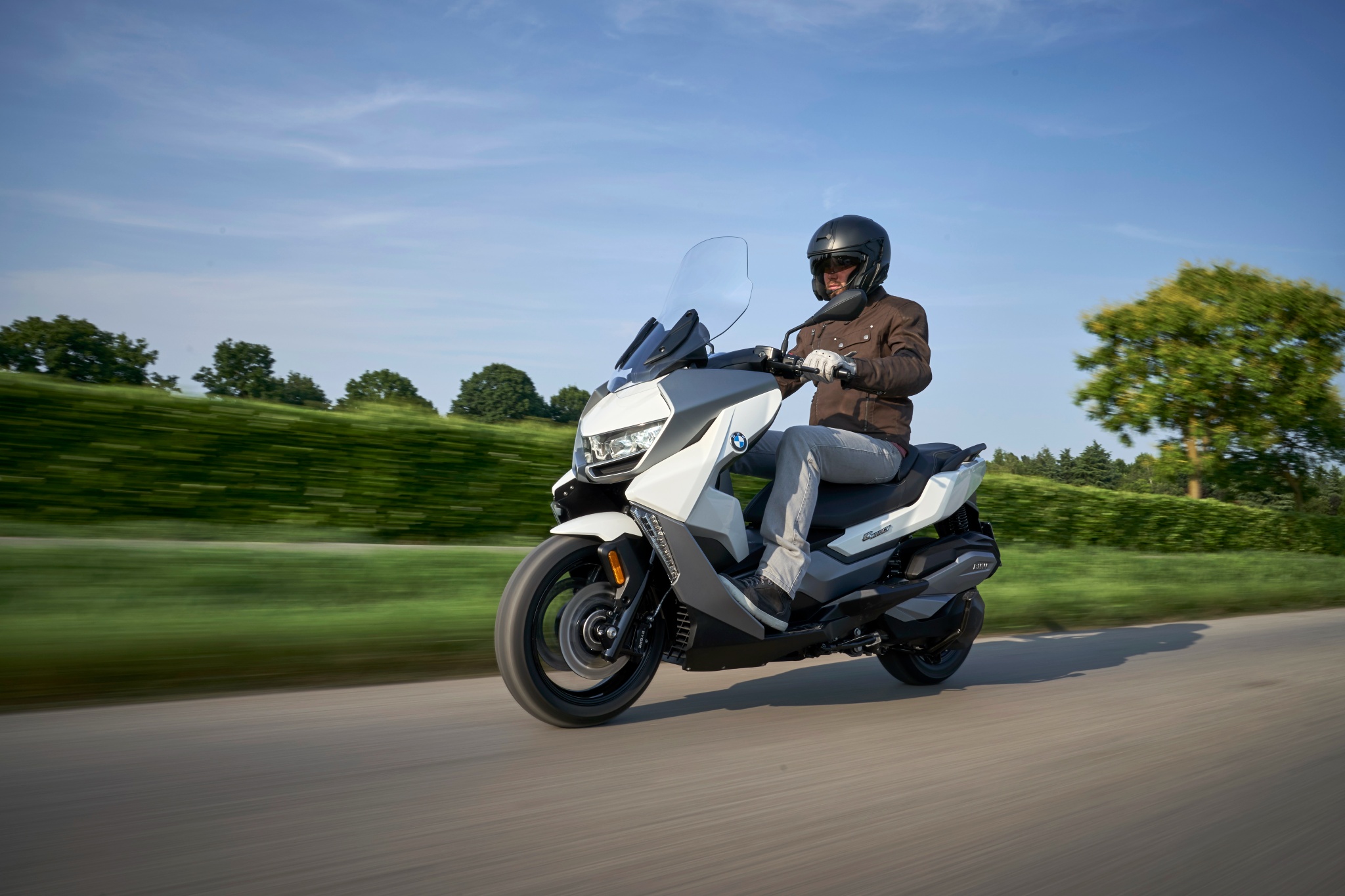 BMW C 400 GT launched, prices start from Rs 9.95 lakh BMW C 400 GT launched, prices start from Rs 9.95 lakh