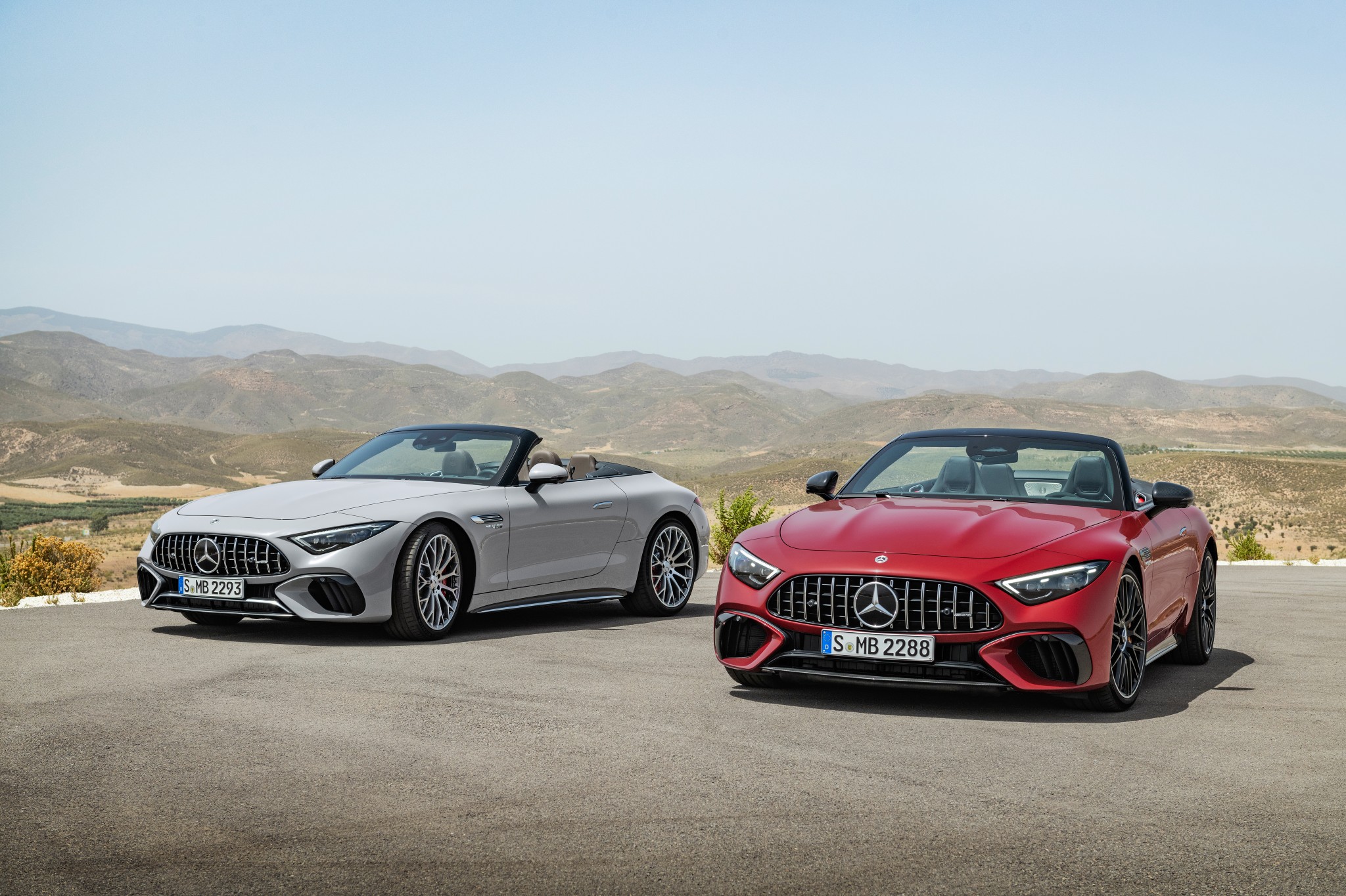 2022 Mercedes-AMG SL revealed – an icon reborn with the Porsche 911 in its crosshairs 2022 Mercedes-AMG SL revealed – an icon reborn with the Porsche 911 in its crosshairs