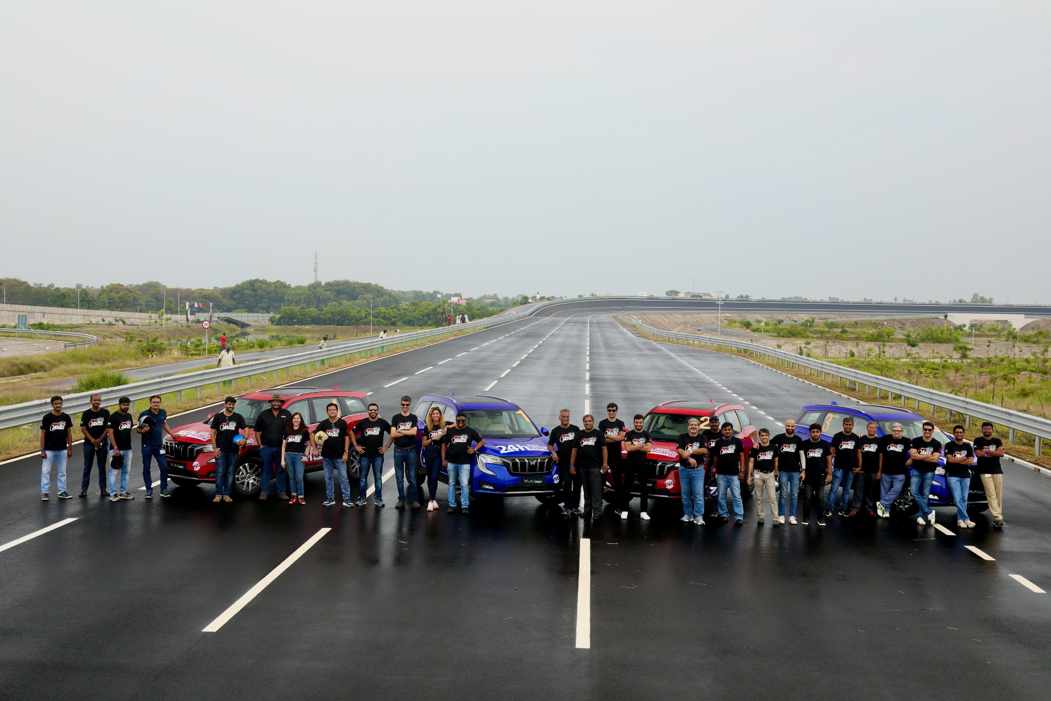 24 Hours Speed Endurance Challenge: The team driving the XUV700 24 Hours Speed Endurance Challenge: The team driving the XUV700