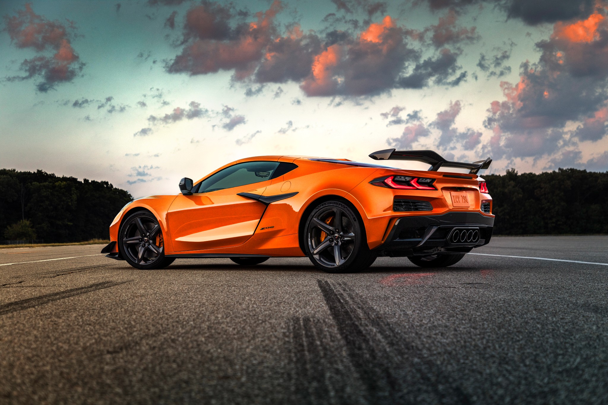 Chevrolet C8 Corvette Z06 revealed – has the Porsche 911 GT3 met its match? Chevrolet C8 Corvette Z06 revealed – has the Porsche 911 GT3 met its match?