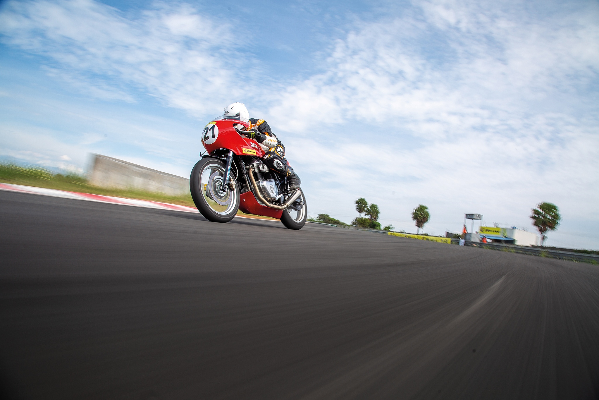 Continental GT-R 650 track-spec bike reviewed at the Kari Motor Speedway Continental GT-R 650 track-spec bike reviewed at the Kari Motor Speedway
