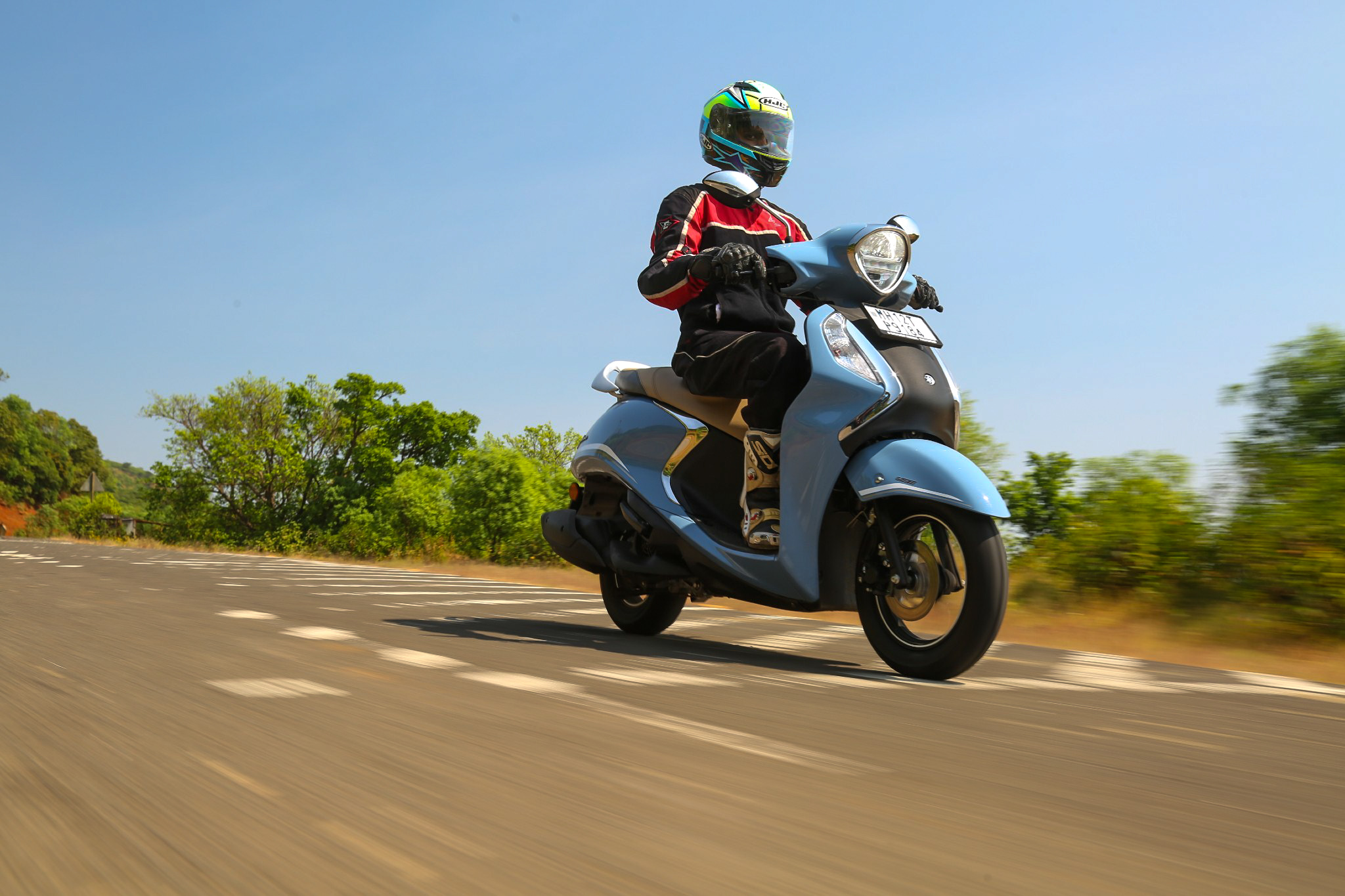 2021 Yamaha Fascino 125 Fi Hybrid First Ride Review | The neo-retro Scooter you should buy? 2021 Yamaha Fascino 125 Fi Hybrid First Ride Review | The neo-retro Scooter you should buy?