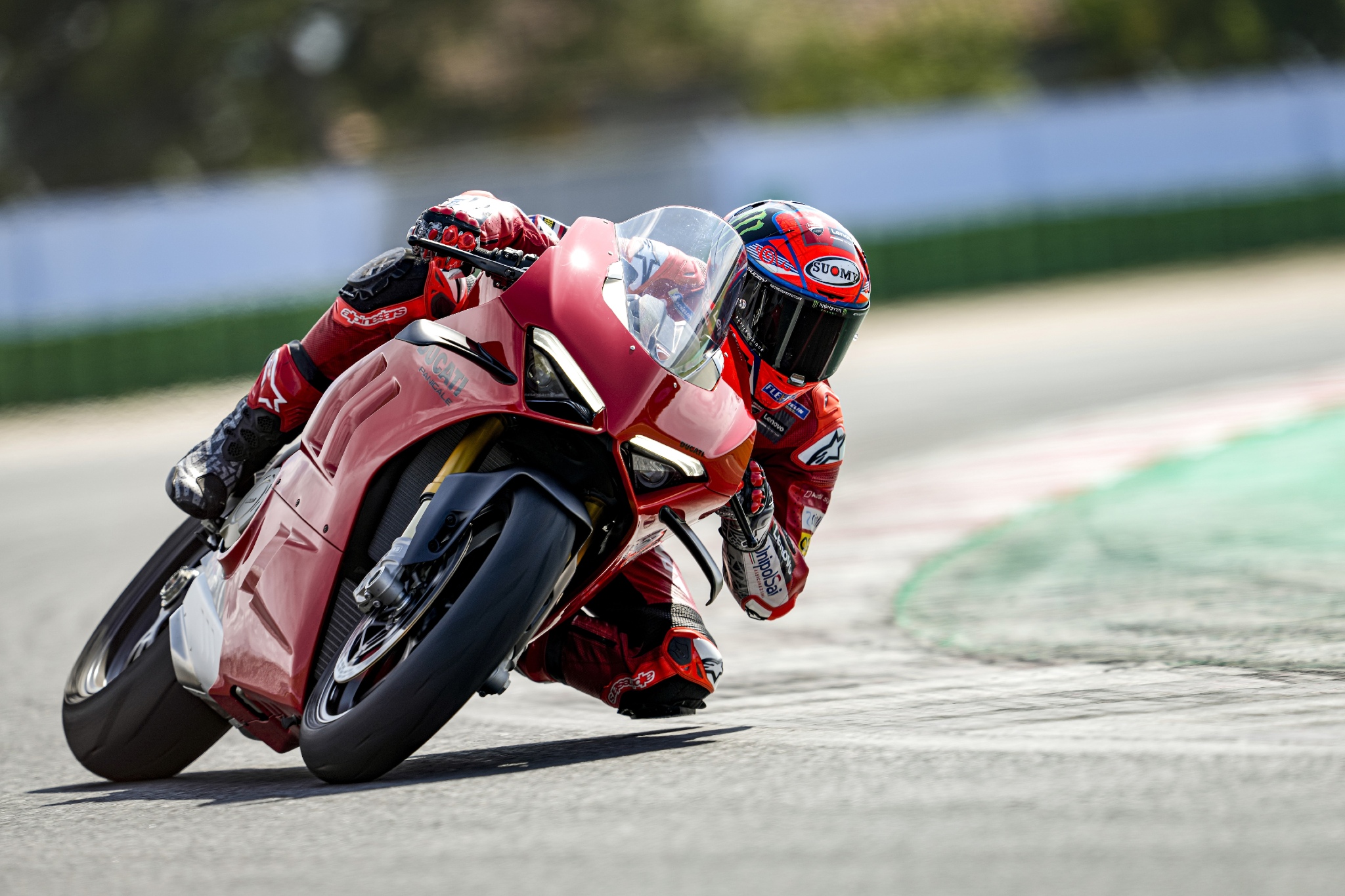 2022 Ducati Panigale V4 and V4 S unveiled 2022 Ducati Panigale V4 and V4 S unveiled