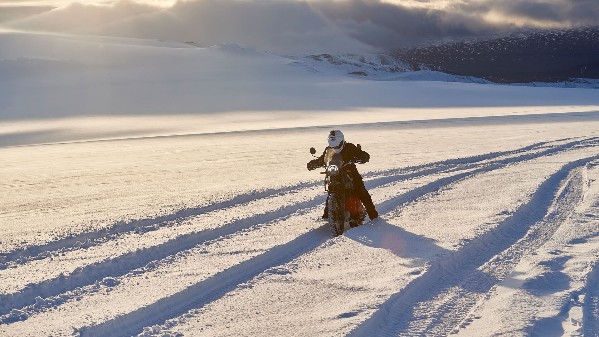 Royal Enfield completes 90° South Expedition in nine days Royal Enfield completes 90° South Expedition in nine days