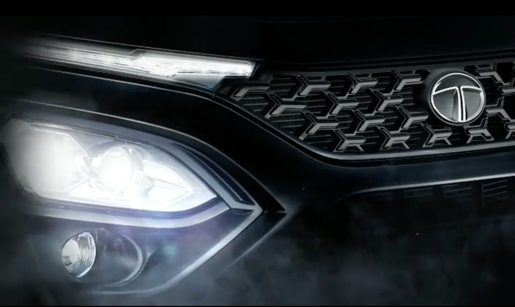 Tata Safari Dark Edition launching on January 17 Tata Safari Dark Edition launching on January 17