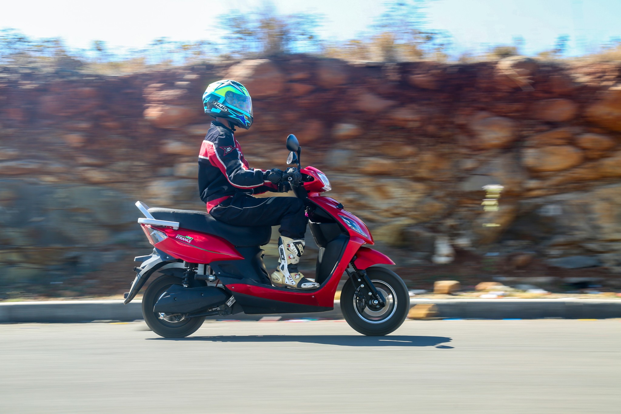 Pure EV ETrance Neo review: is it the antidote to your simple, affordable and effective electric daily commuter quest? Pure EV ETrance Neo review: is it the antidote to your simple, affordable and effective electric daily commuter quest?
