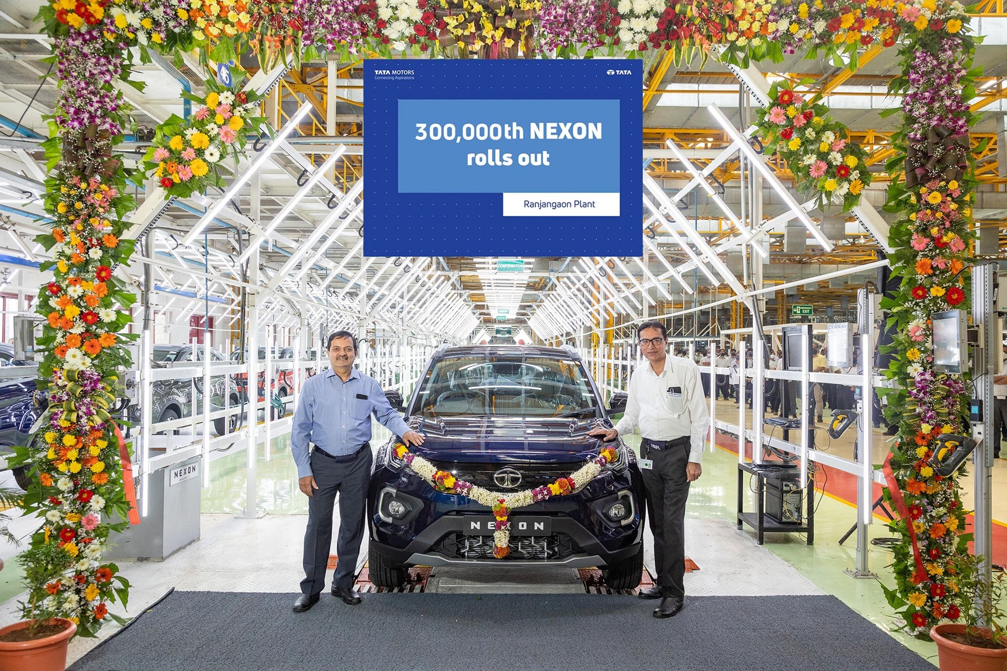 Tata Motors celebrates 3 lakh unit roll-out of the Nexon, launches four new variants Tata Motors celebrates 3 lakh unit roll-out of the Nexon, launches four new variants