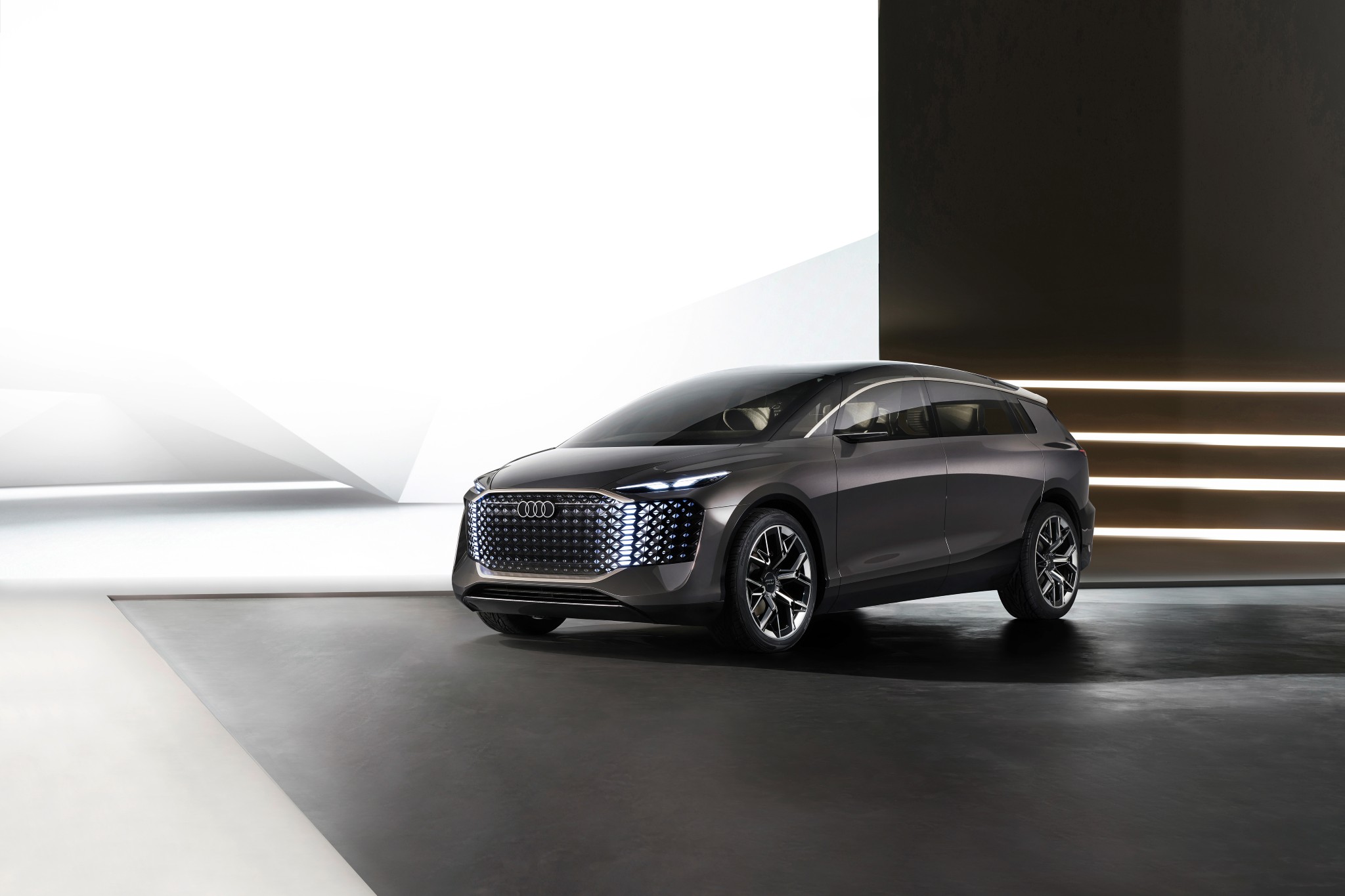 Audi Urbansphere concept unveiled — electric luxury van reimagined Audi Urbansphere concept unveiled — electric luxury van reimagined